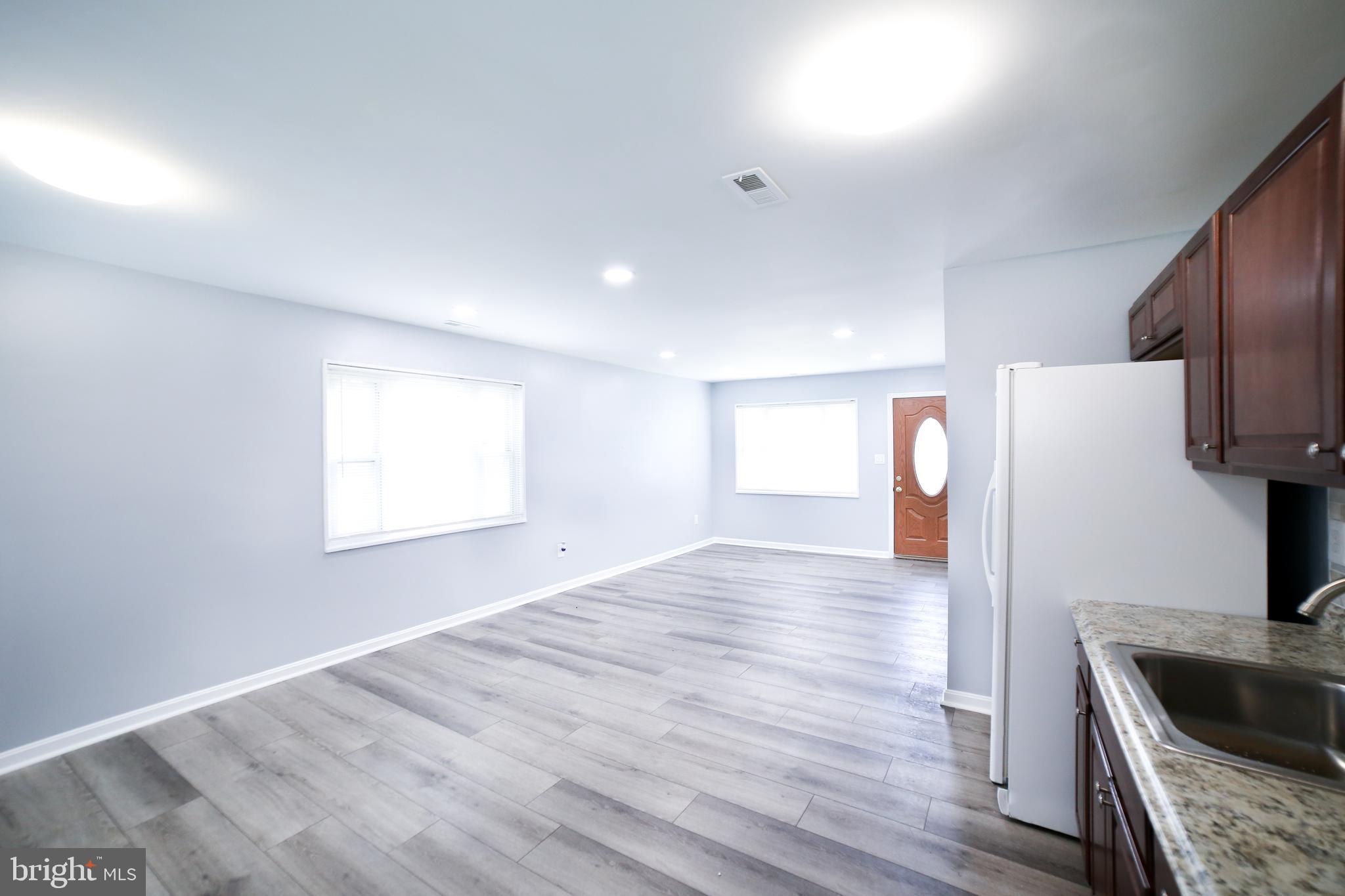 SOUTHLAWN - Residential