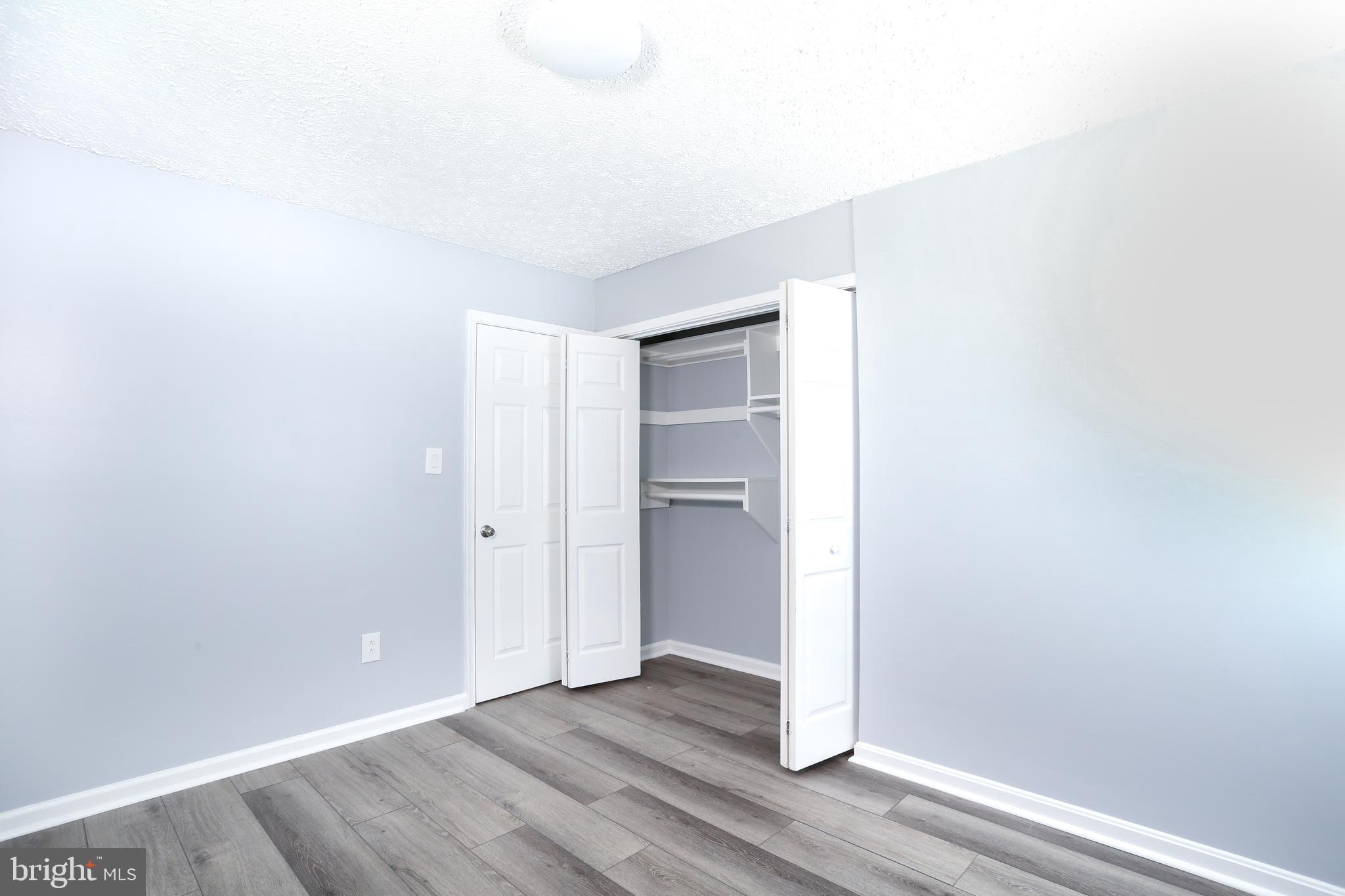 SOUTHLAWN - Residential