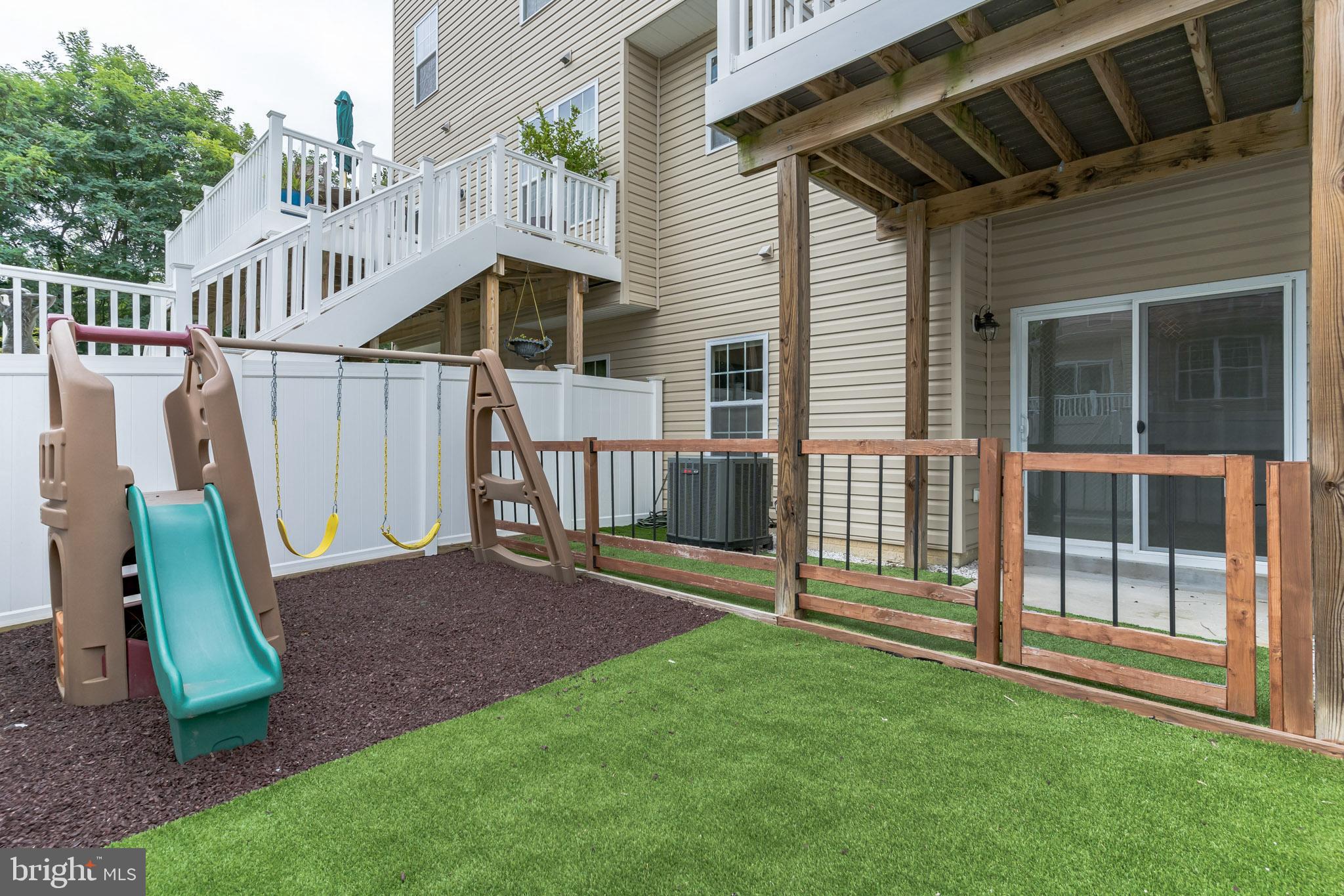 SAN FRANCISCO BY THE BAY - Residential