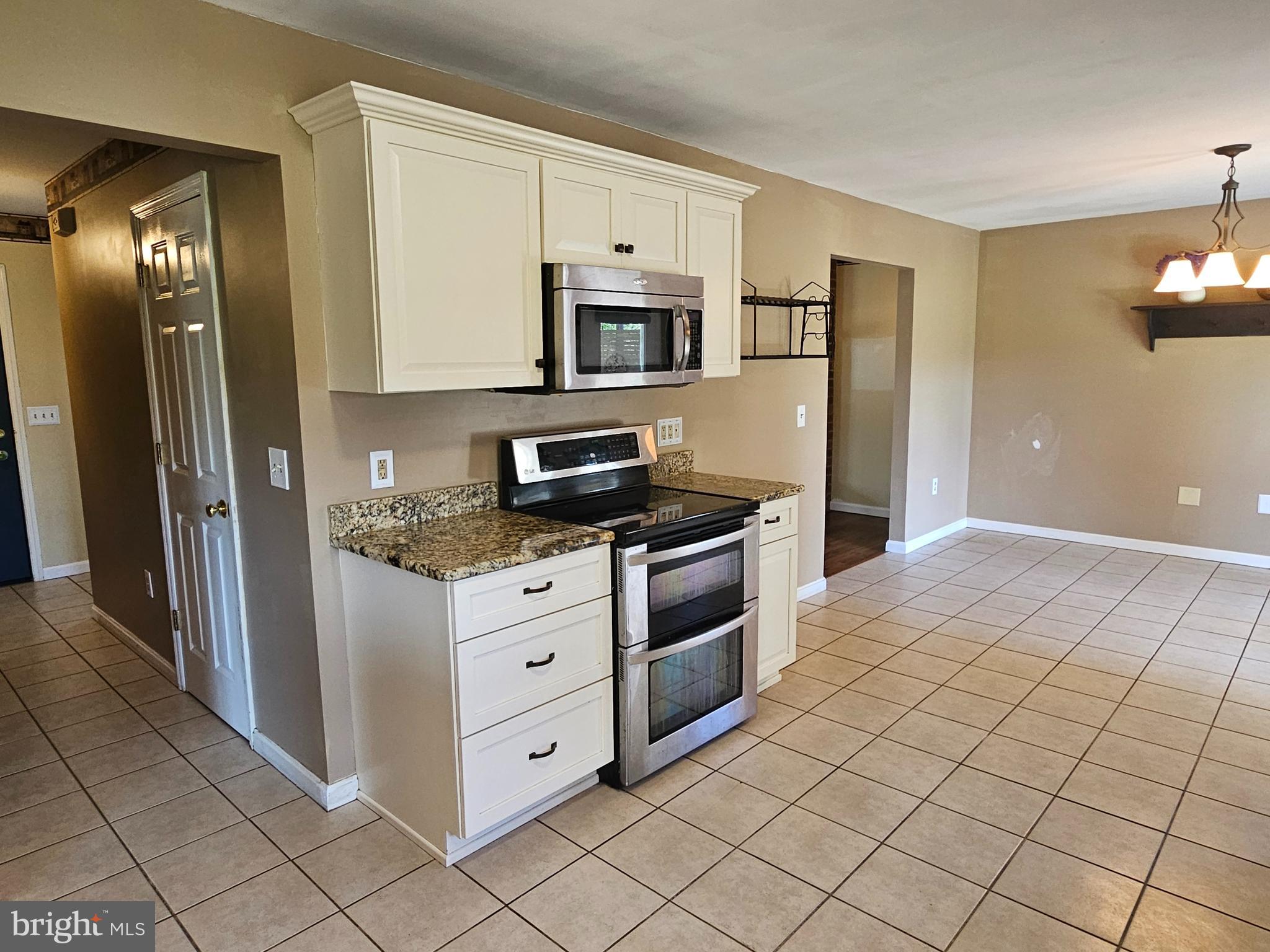 MILLSTREAM VILLAGE - Residential