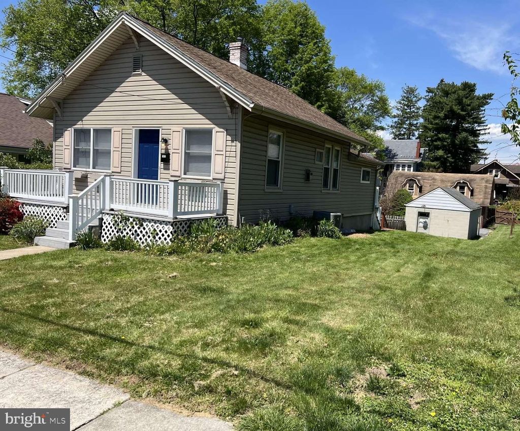 Photo of 141 E Orange Street, ELIZABETHTOWN, PA 17022 (MLS # PALA2087676)