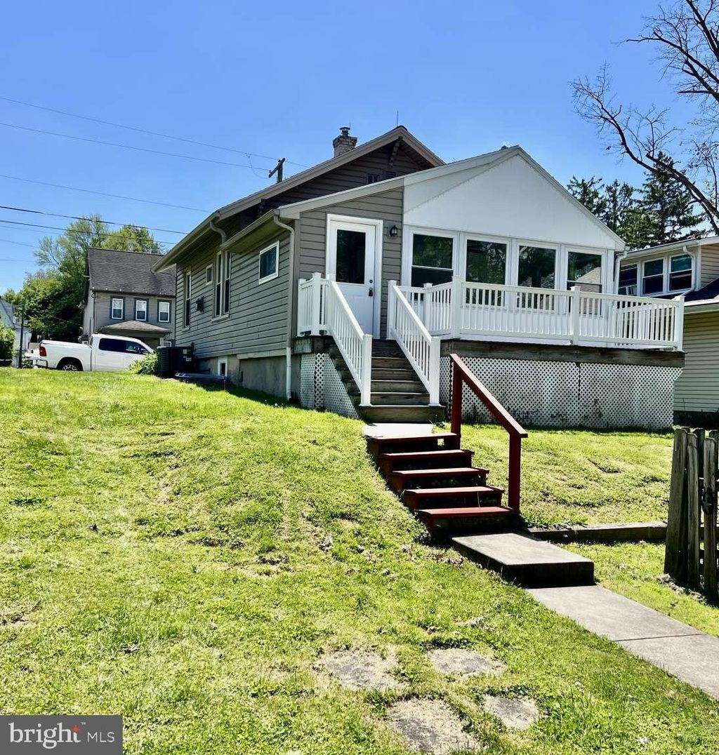 Photo of 141 E Orange Street, ELIZABETHTOWN, PA 17022 (MLS # PALA2087676)