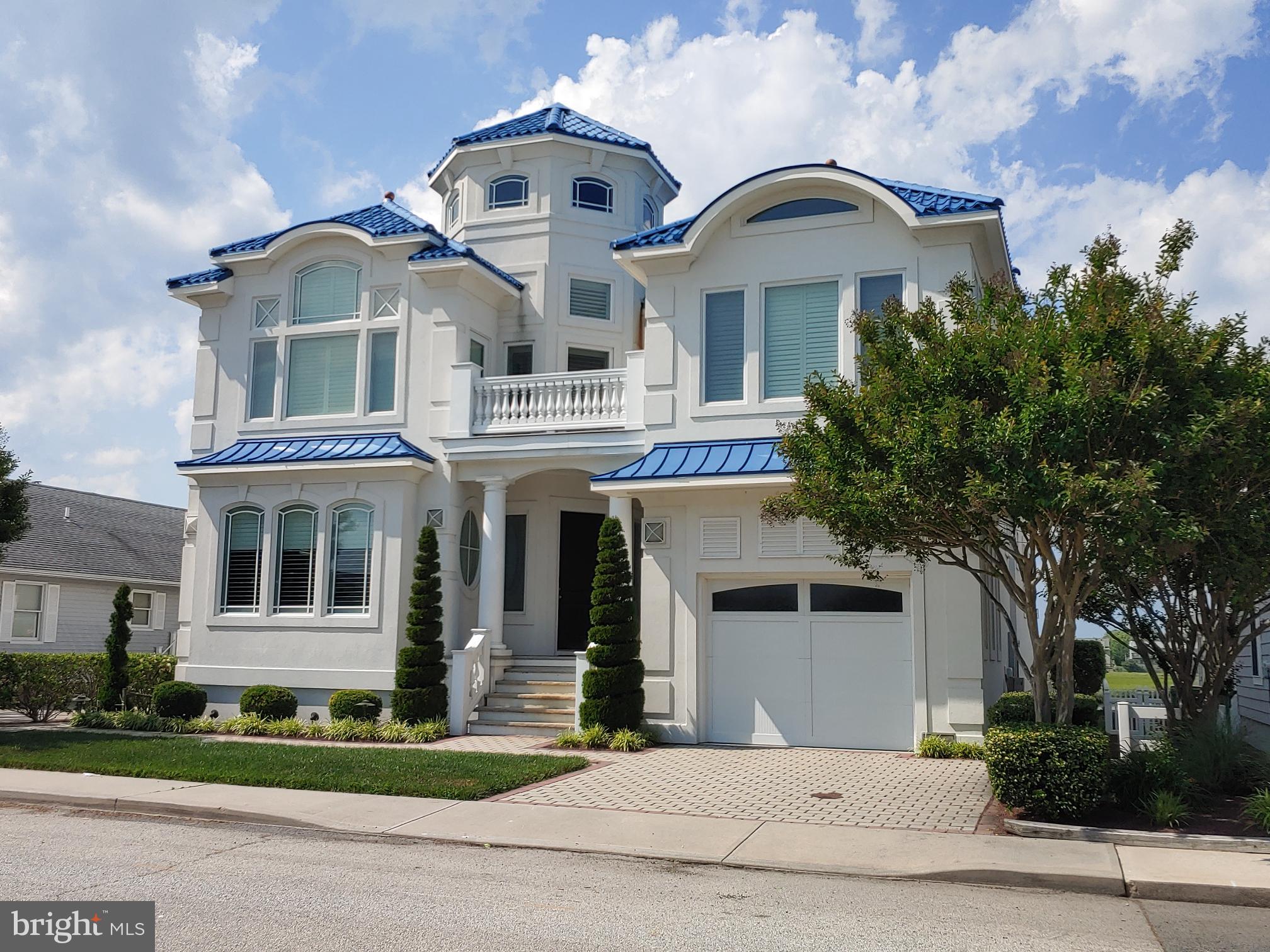 CAINE KEYS II - Residential