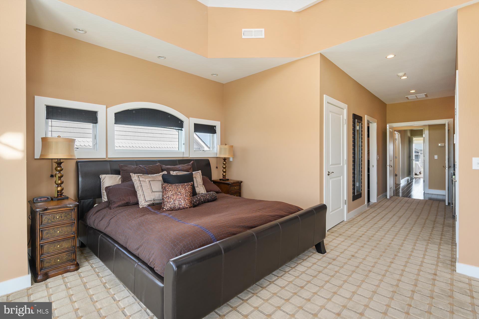 CAINE KEYS II - Residential