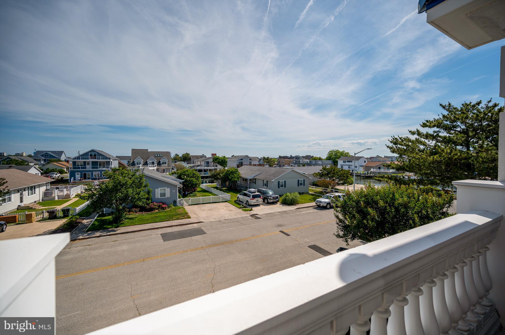 CAINE KEYS II - Residential