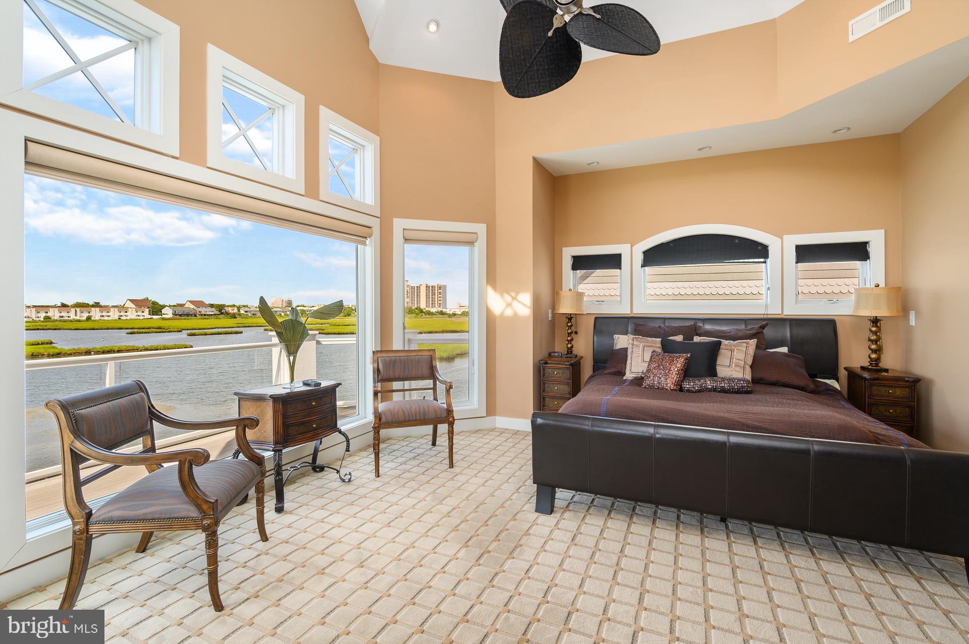 CAINE KEYS II - Residential