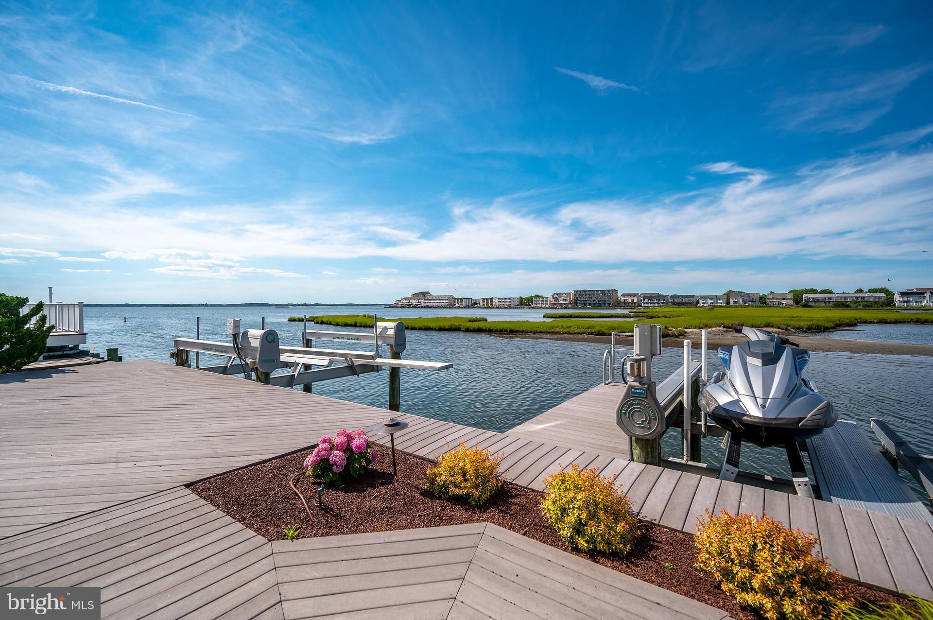 CAINE KEYS II - Residential