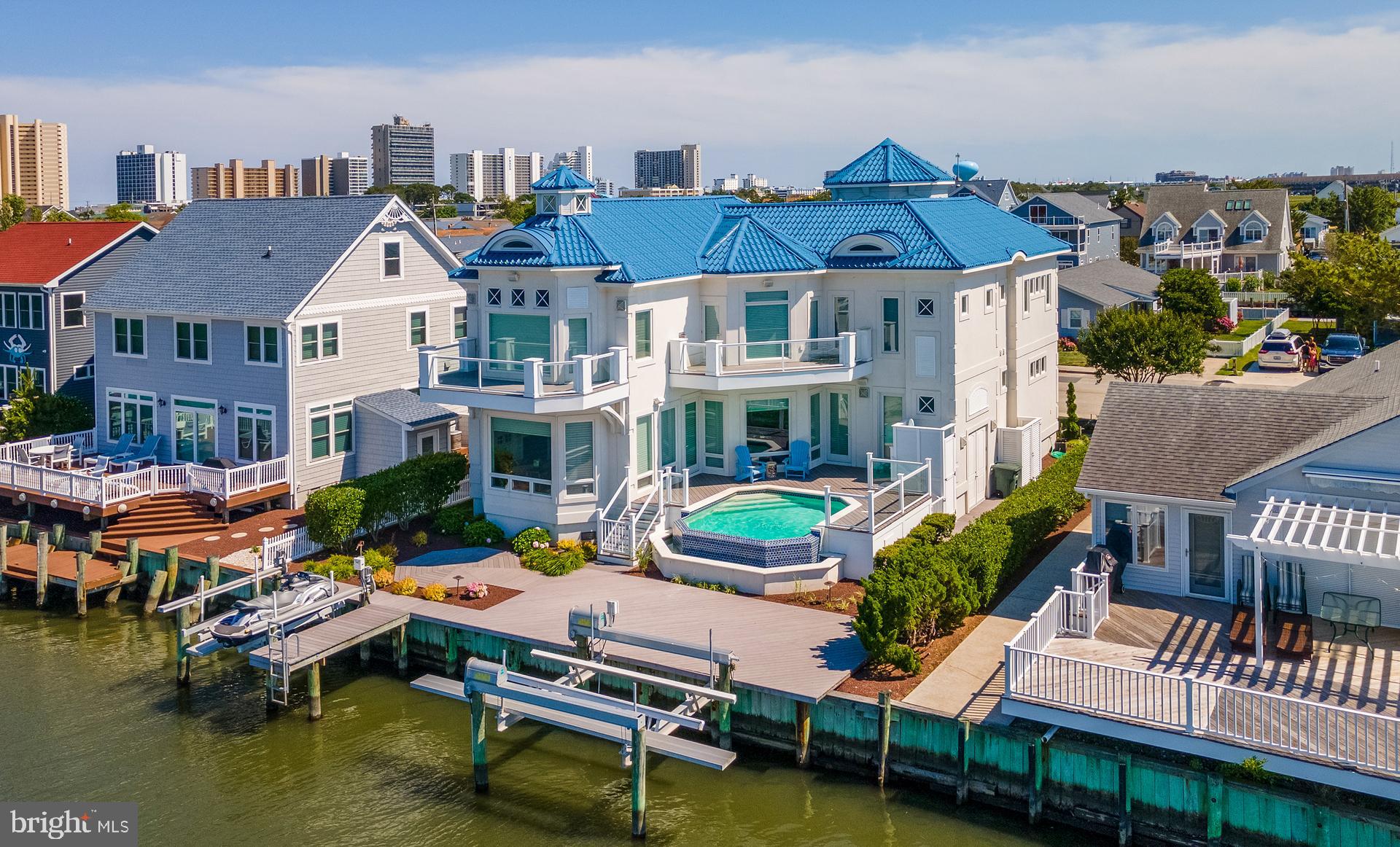 CAINE KEYS II - Residential