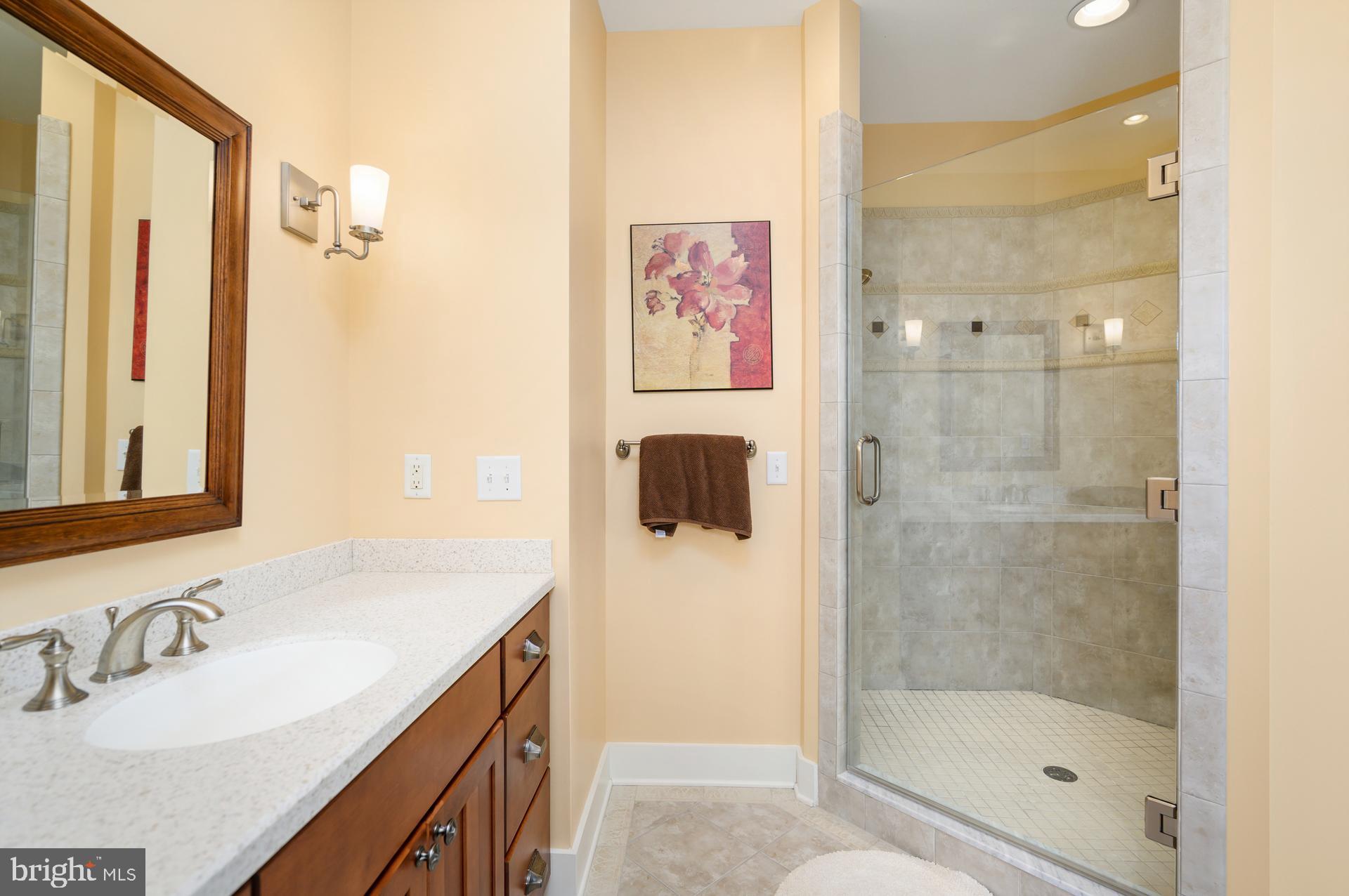 CAINE KEYS II - Residential