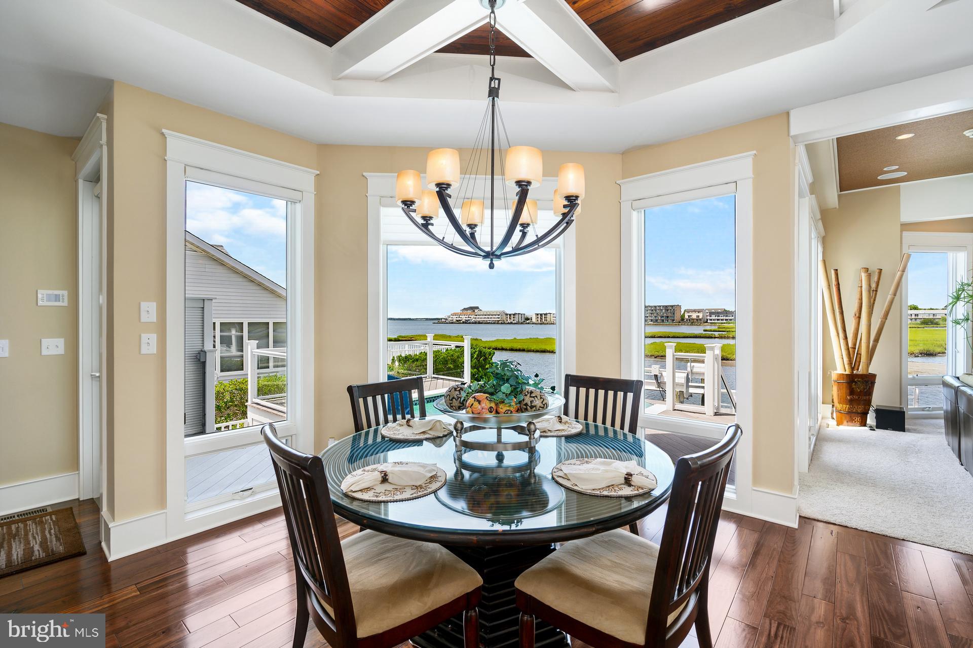 CAINE KEYS II - Residential