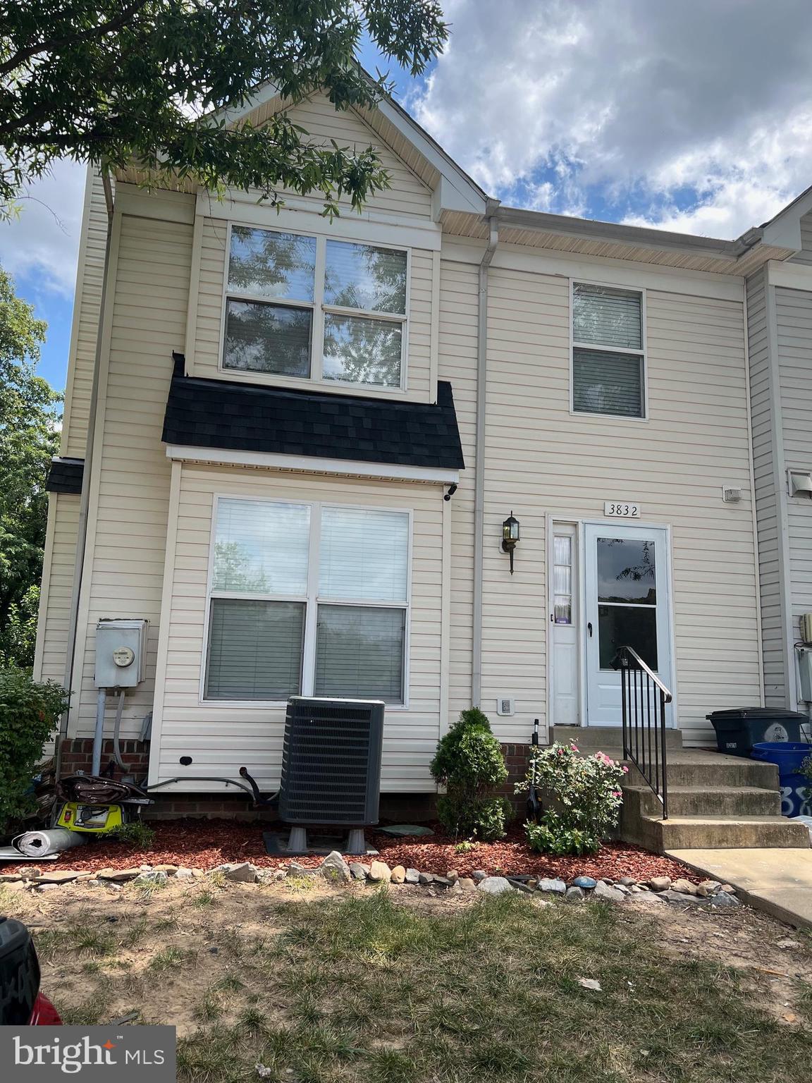 THE OAKS AT SIXTY FIFTH - Residential