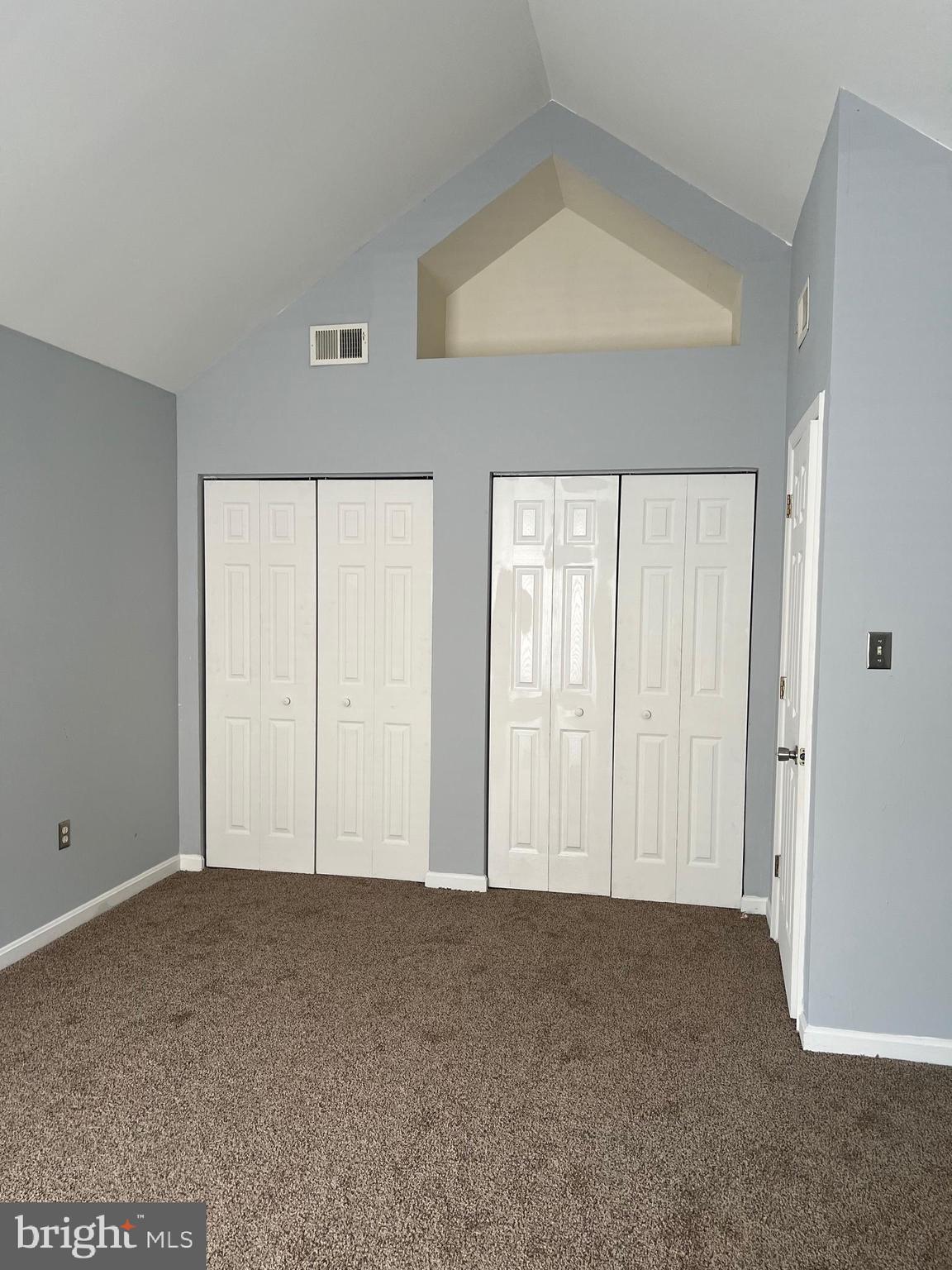 THE OAKS AT SIXTY FIFTH - Residential