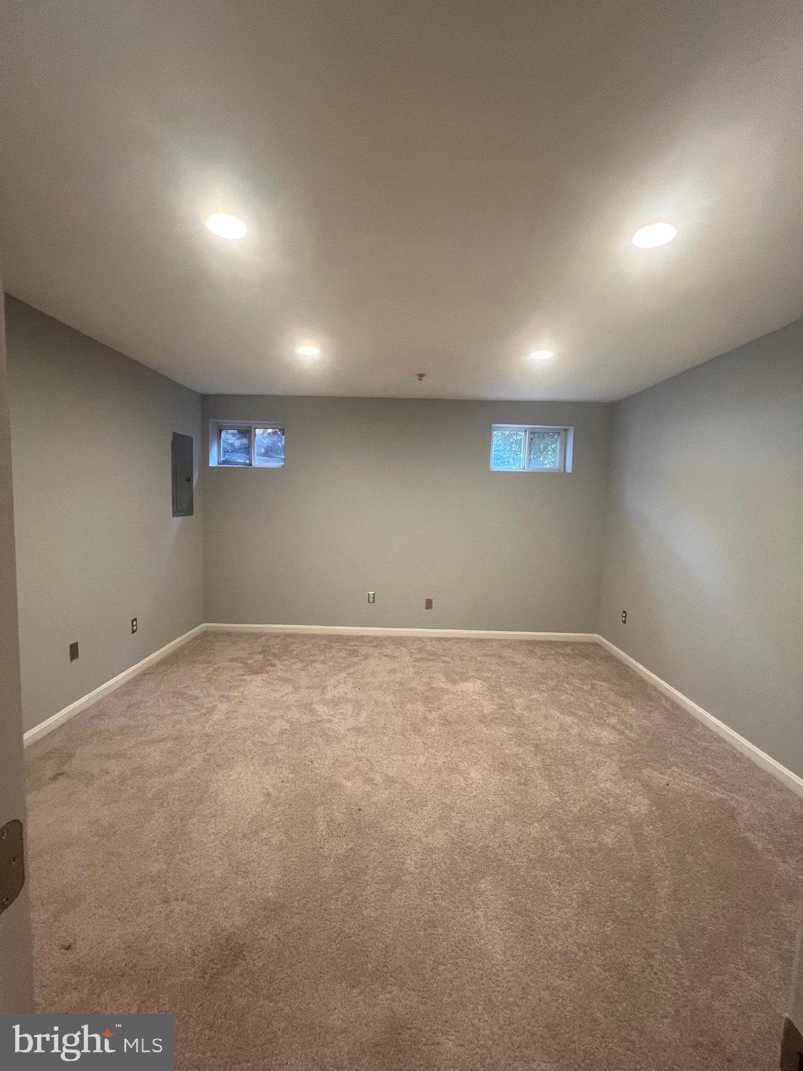 THE OAKS AT SIXTY FIFTH - Residential