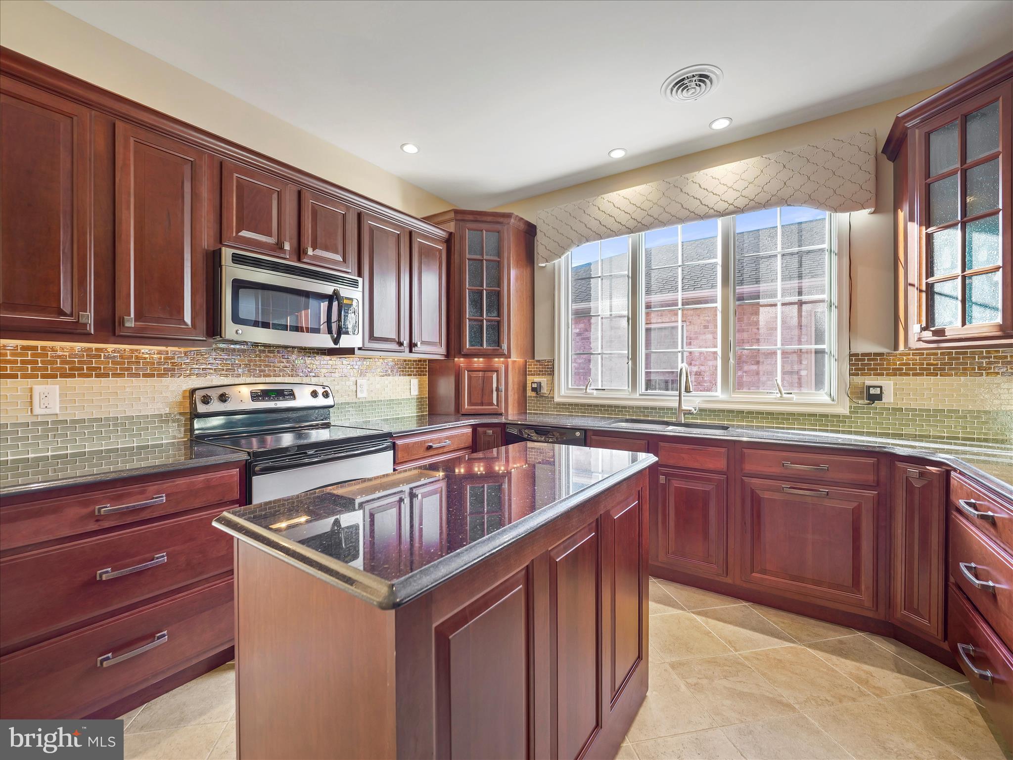 GREENWICH PARK - Residential