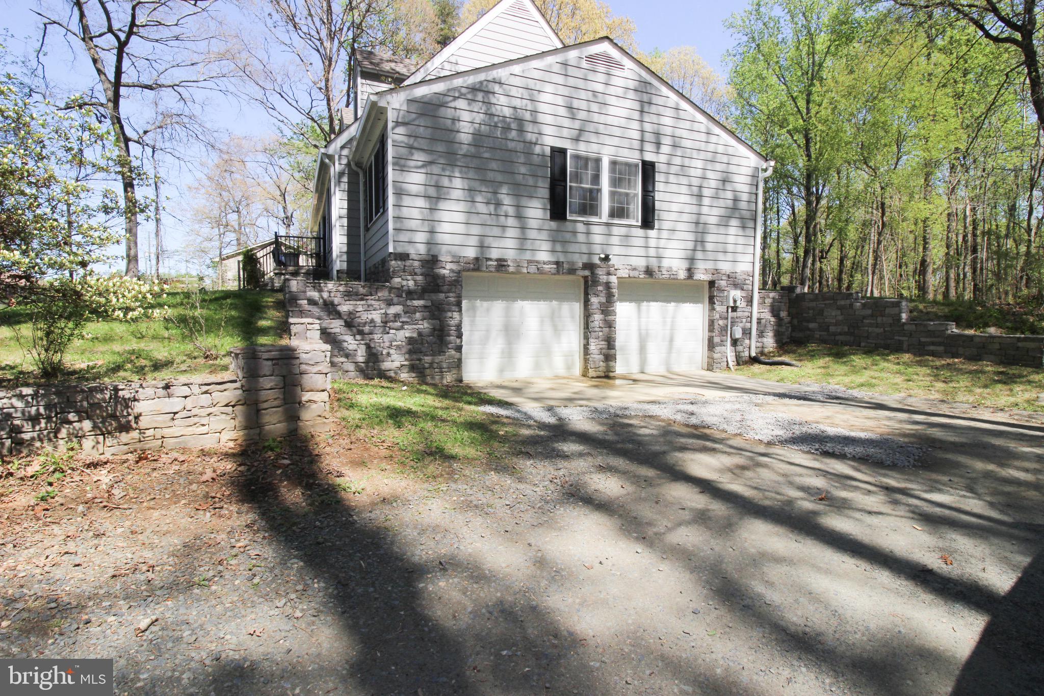 SHELTON SHOP - Residential