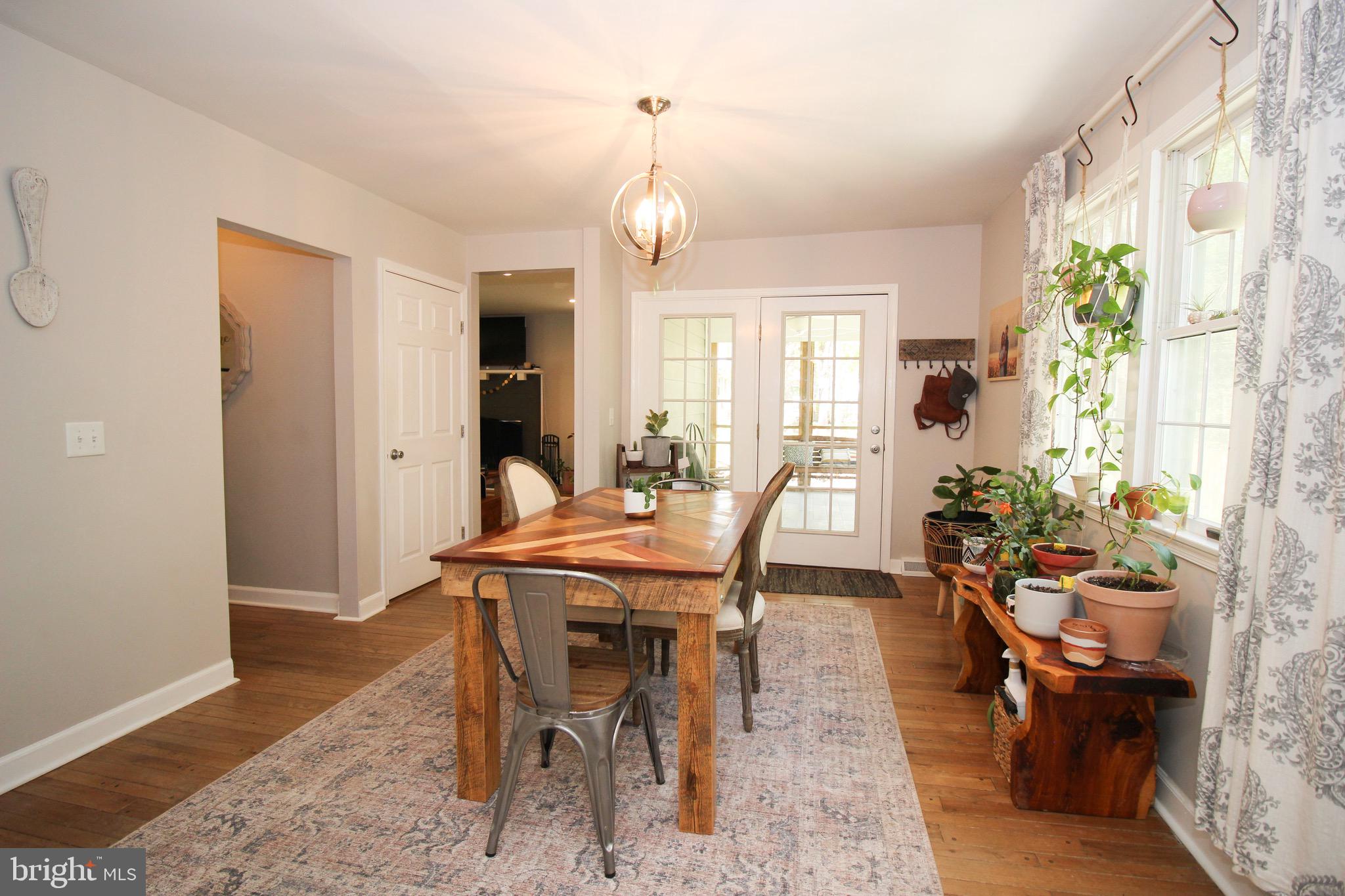 SHELTON SHOP - Residential