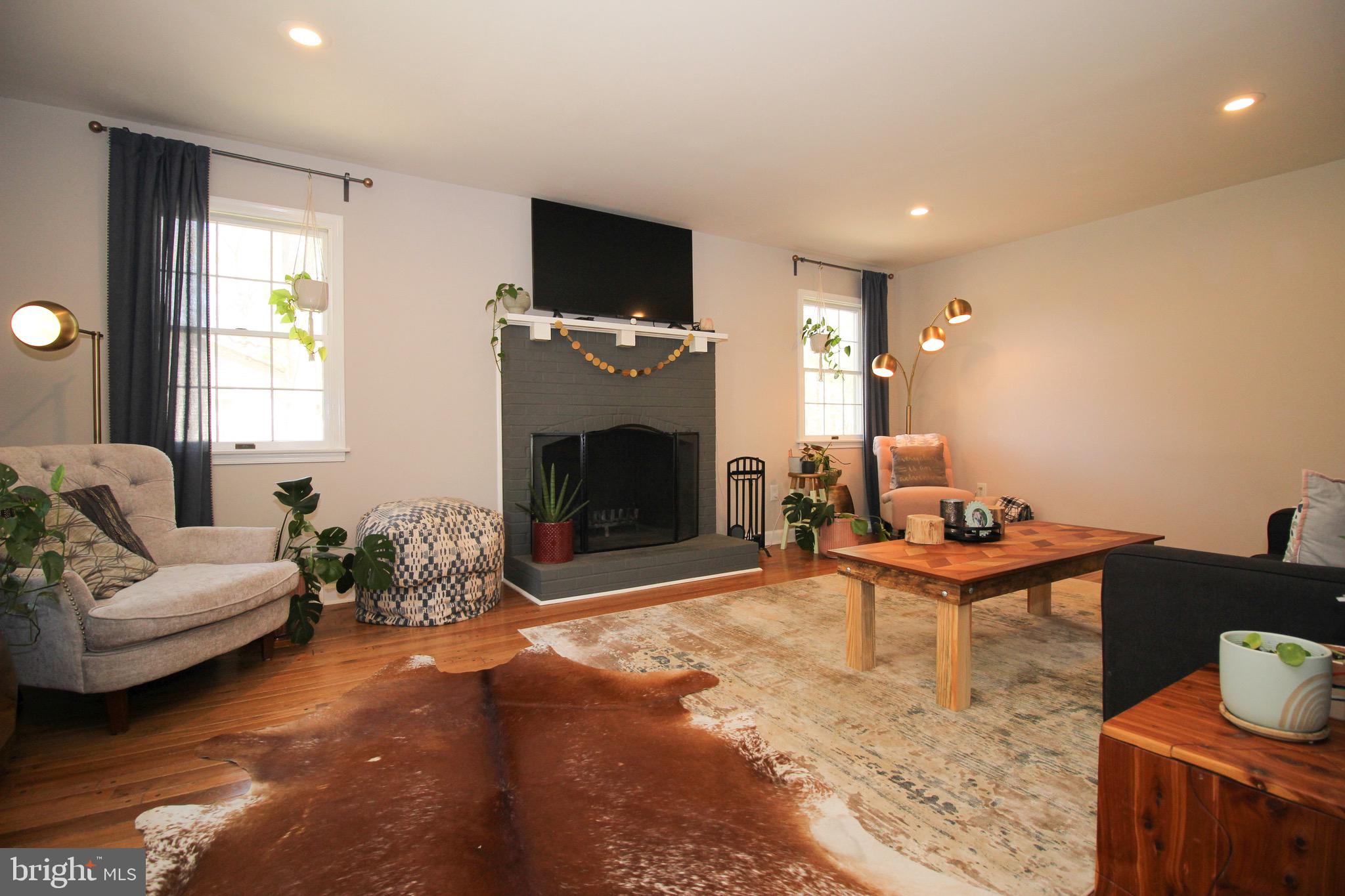 SHELTON SHOP - Residential