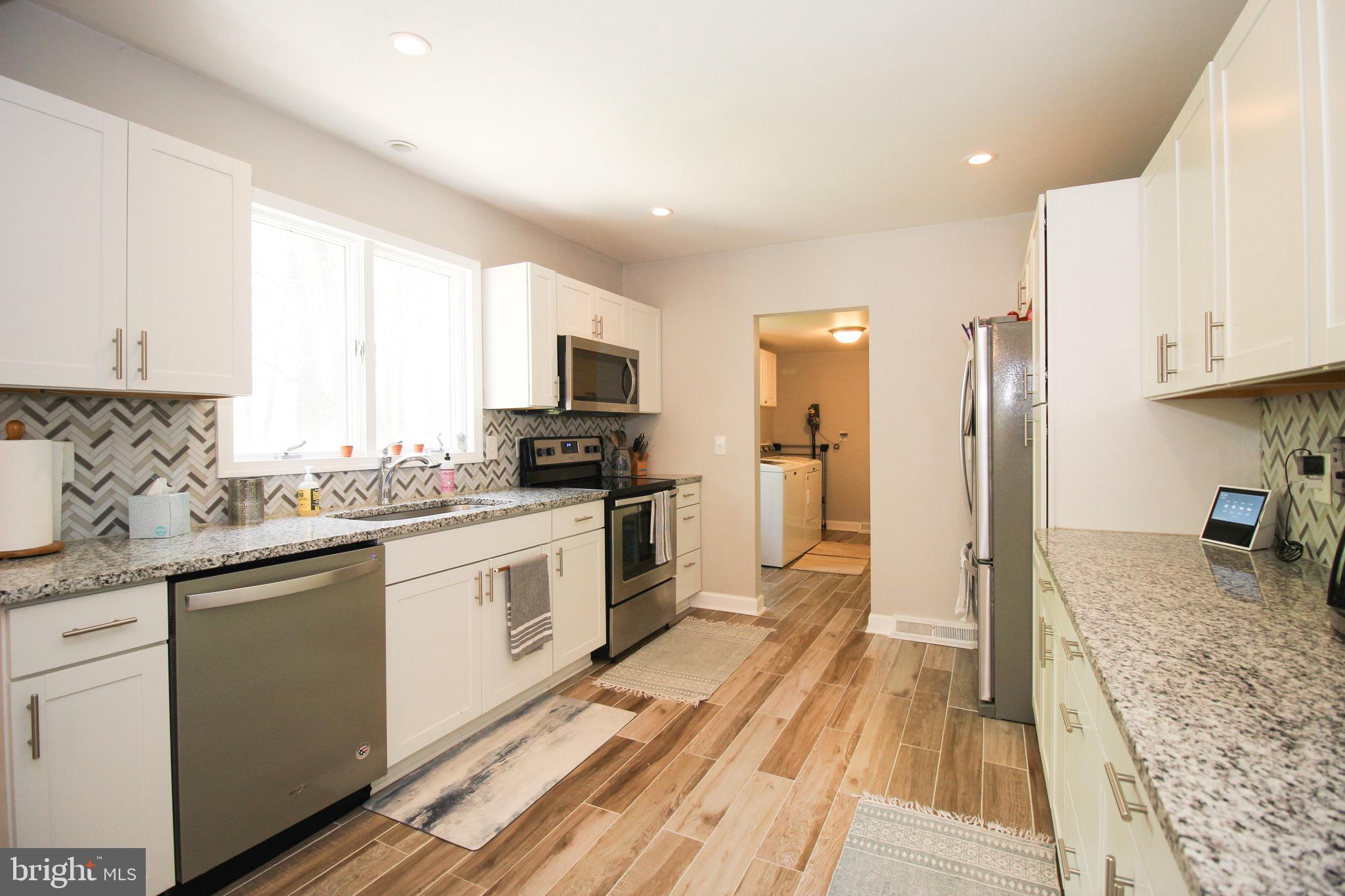 SHELTON SHOP - Residential