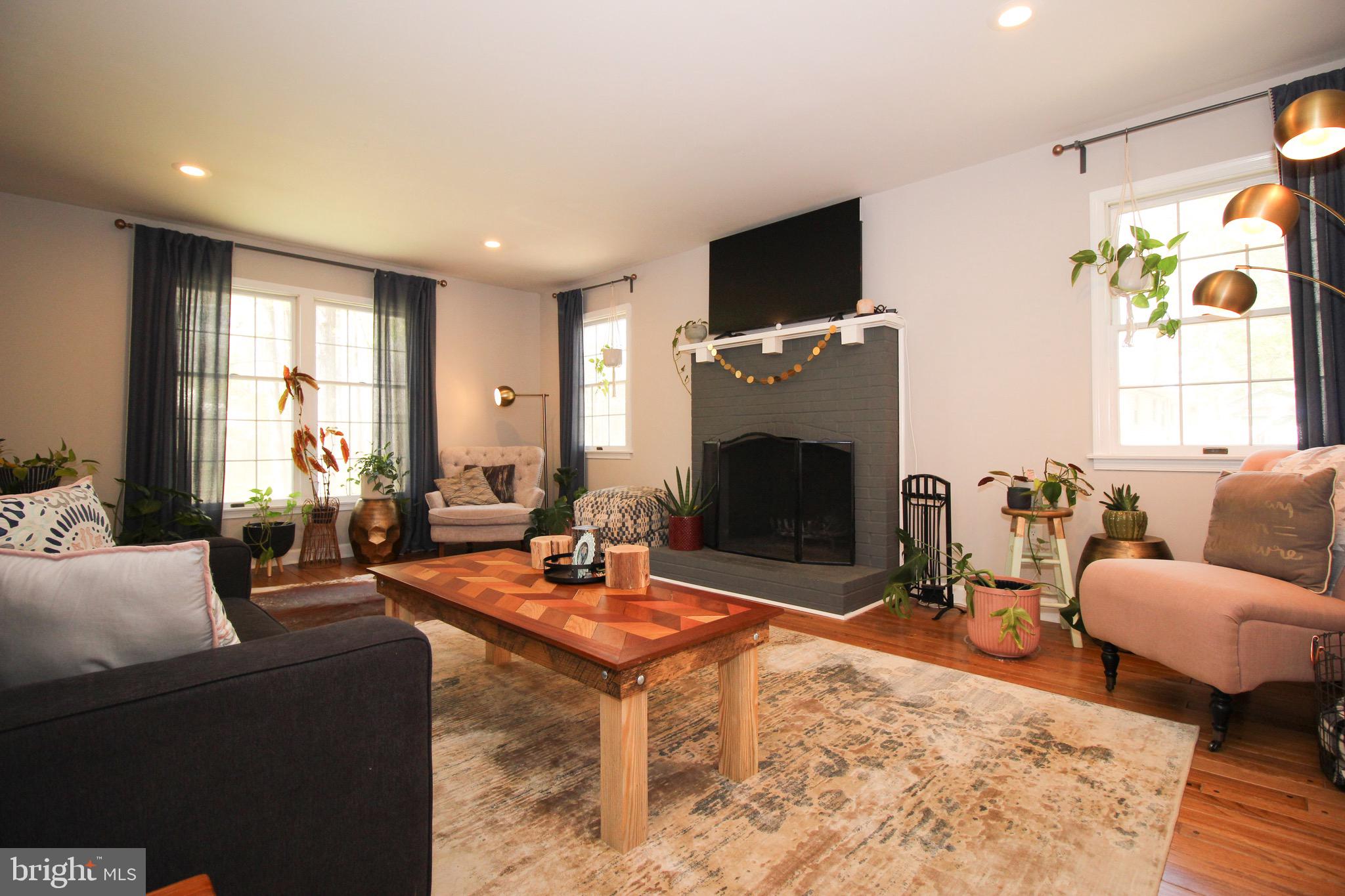 SHELTON SHOP - Residential