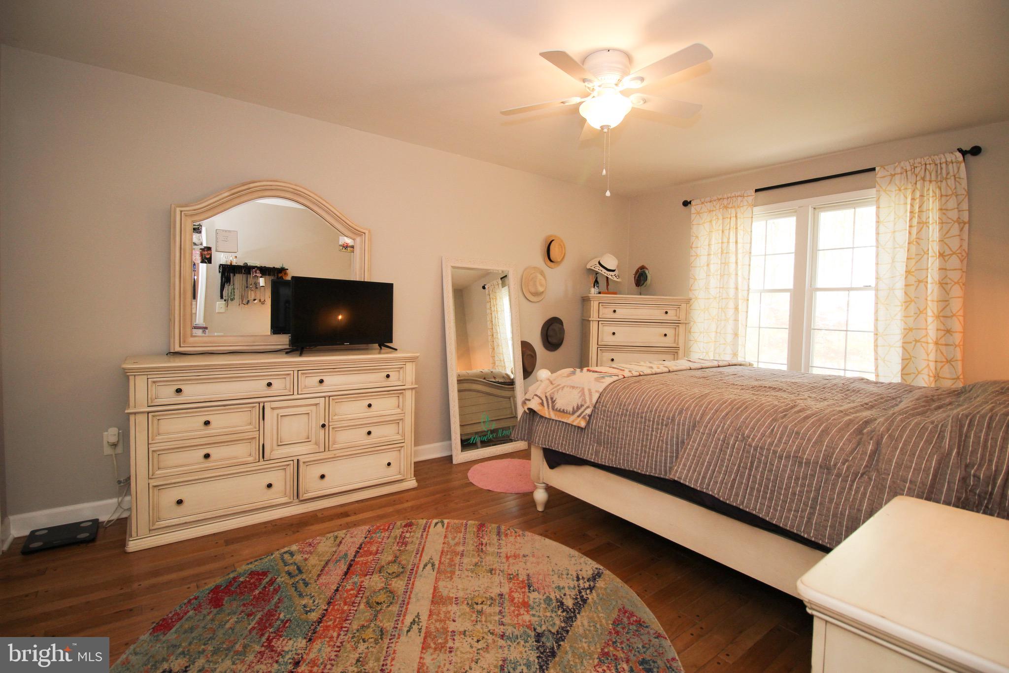 SHELTON SHOP - Residential