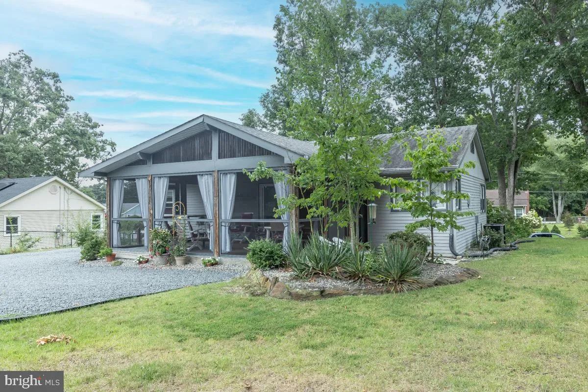 Millville, New Jersey 08332, United States, 3 Bedrooms Bedrooms, ,1 BathroomBathrooms,Residential,Active,187407