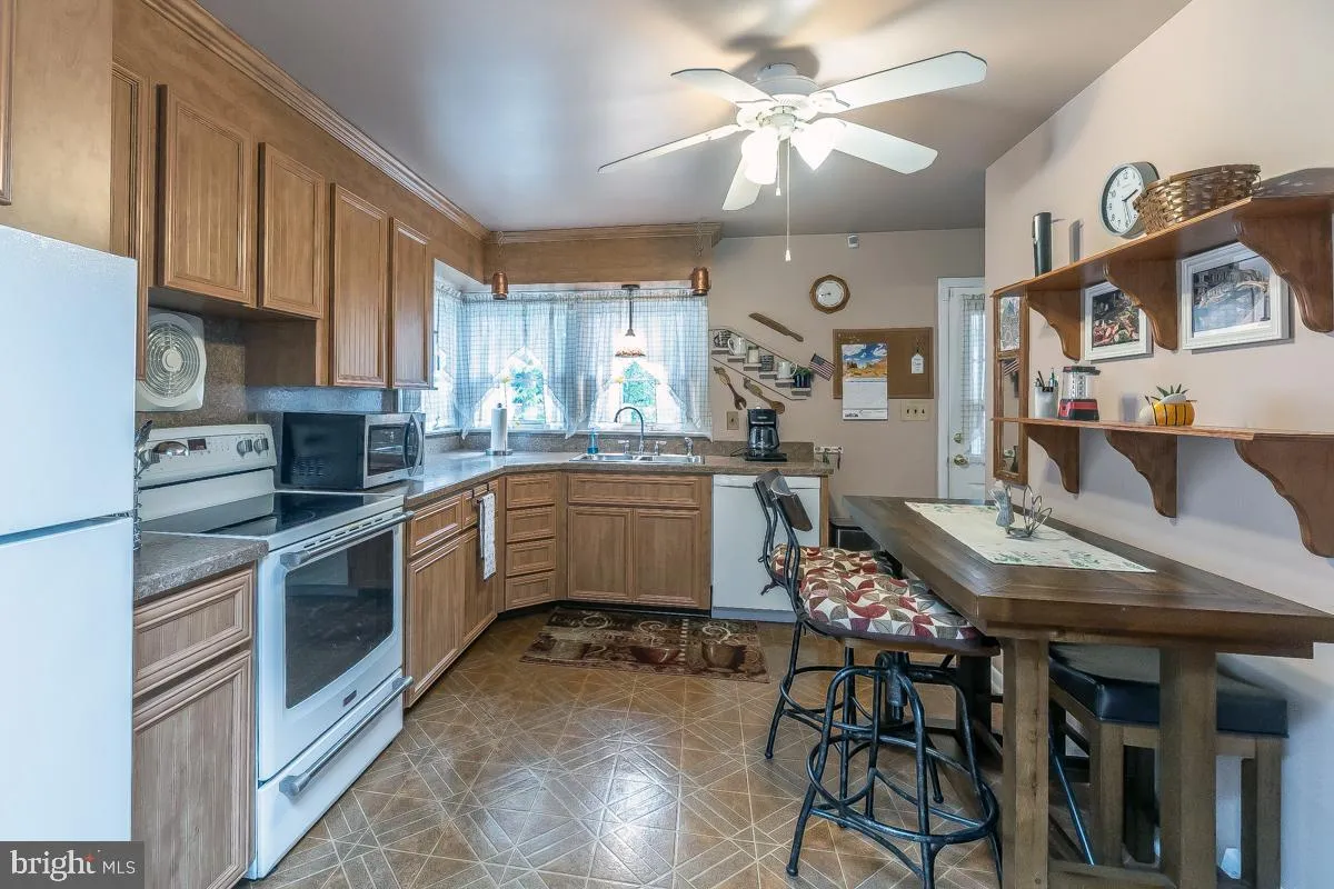 Millville, New Jersey 08332, United States, 3 Bedrooms Bedrooms, ,1 BathroomBathrooms,Residential,Active,187407