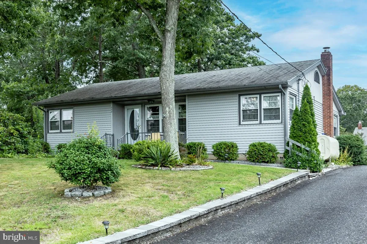 Millville, New Jersey 08332, United States, 3 Bedrooms Bedrooms, ,1 BathroomBathrooms,Residential,Active,187407