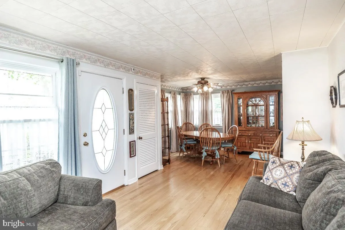 Millville, New Jersey 08332, United States, 3 Bedrooms Bedrooms, ,1 BathroomBathrooms,Residential,Active,187407