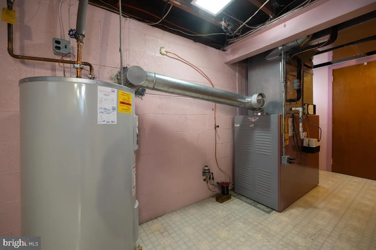 Millville, New Jersey 08332, United States, 3 Bedrooms Bedrooms, ,1 BathroomBathrooms,Residential,Active,187407