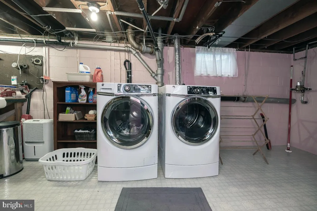 Millville, New Jersey 08332, United States, 3 Bedrooms Bedrooms, ,1 BathroomBathrooms,Residential,Active,187407