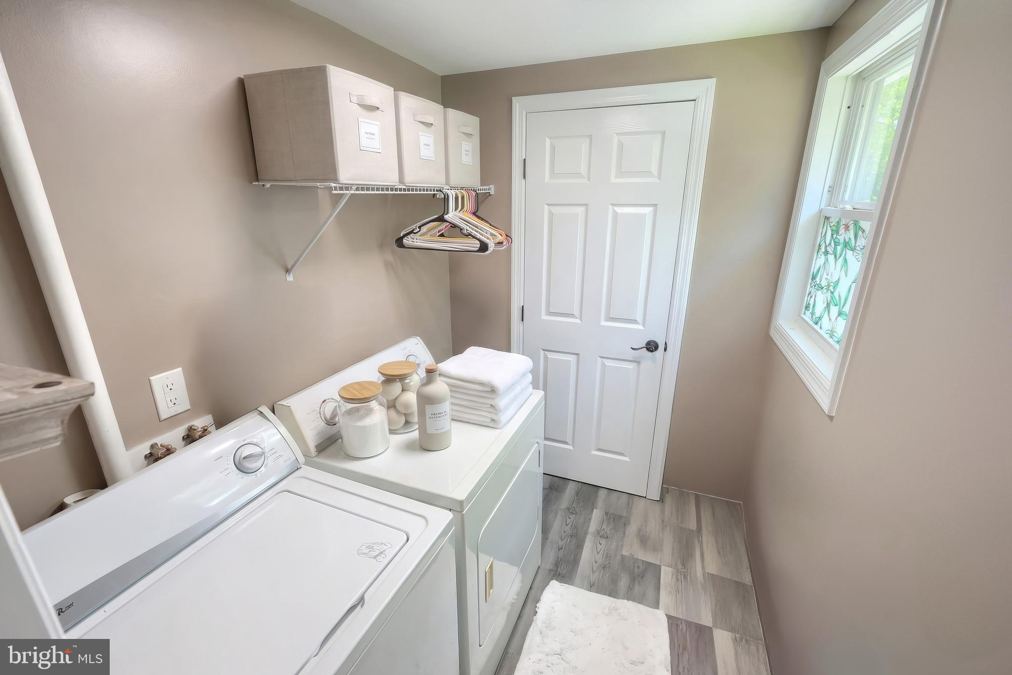 FAIRVIEW - Residential
