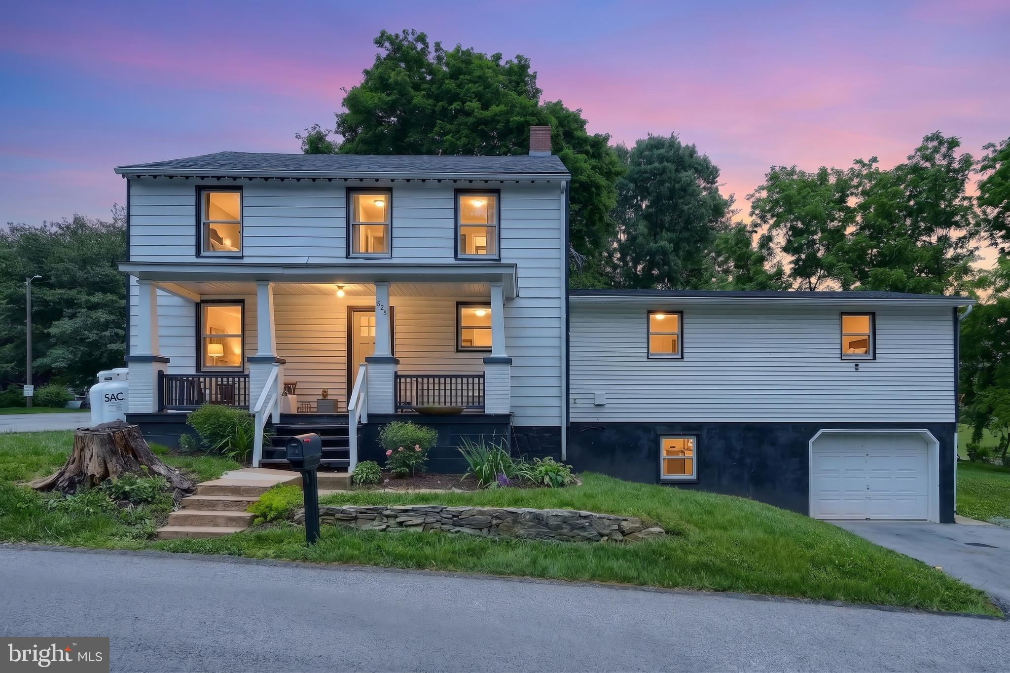 FAIRVIEW - Residential