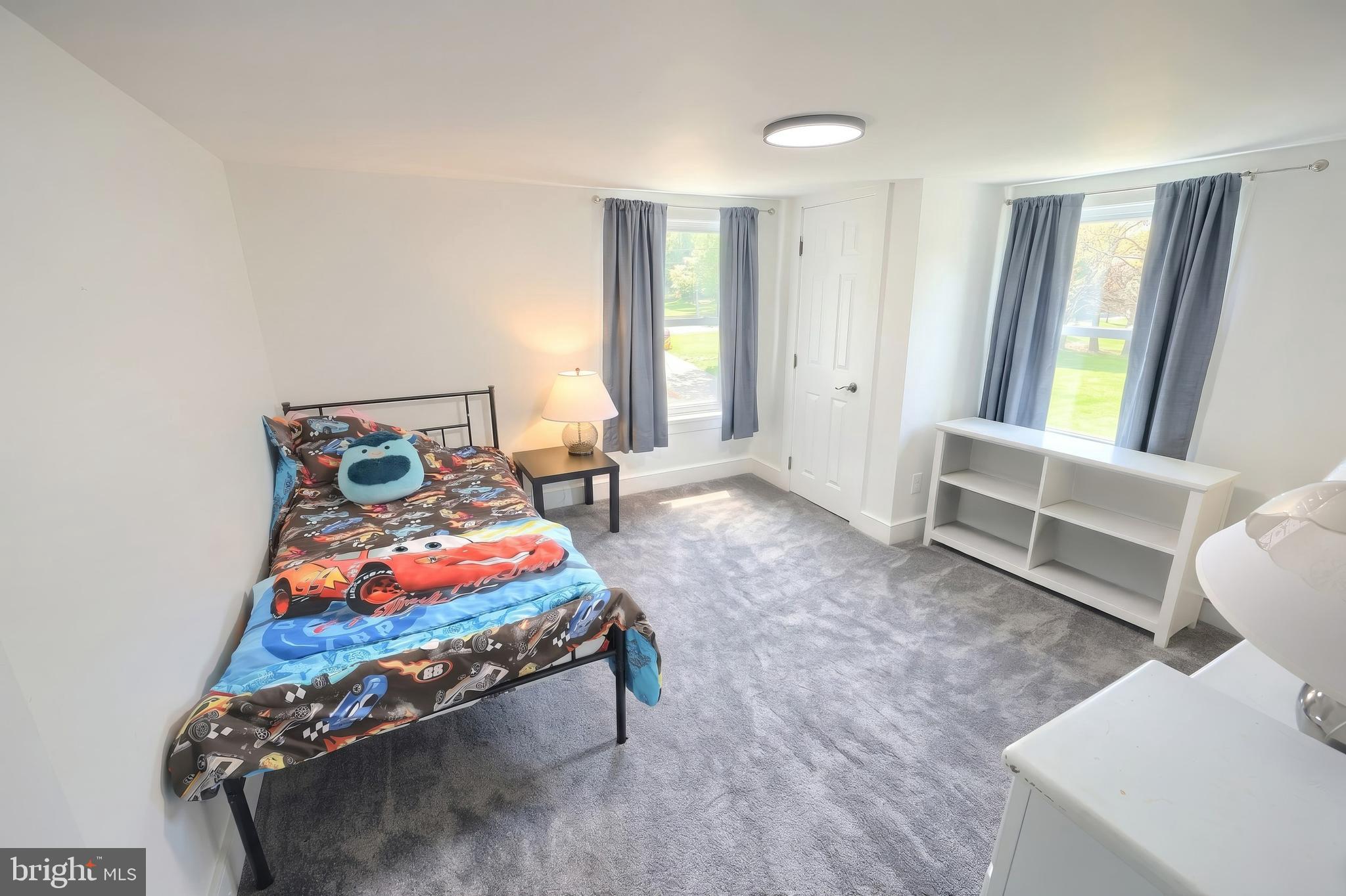 FAIRVIEW - Residential