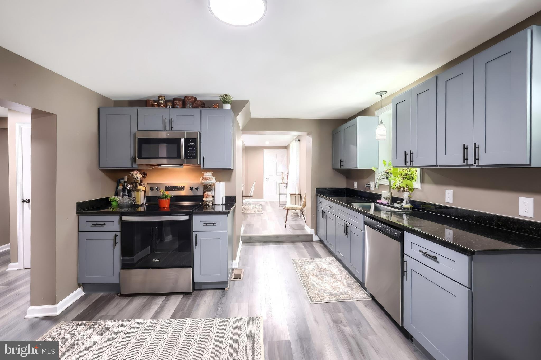 FAIRVIEW - Residential