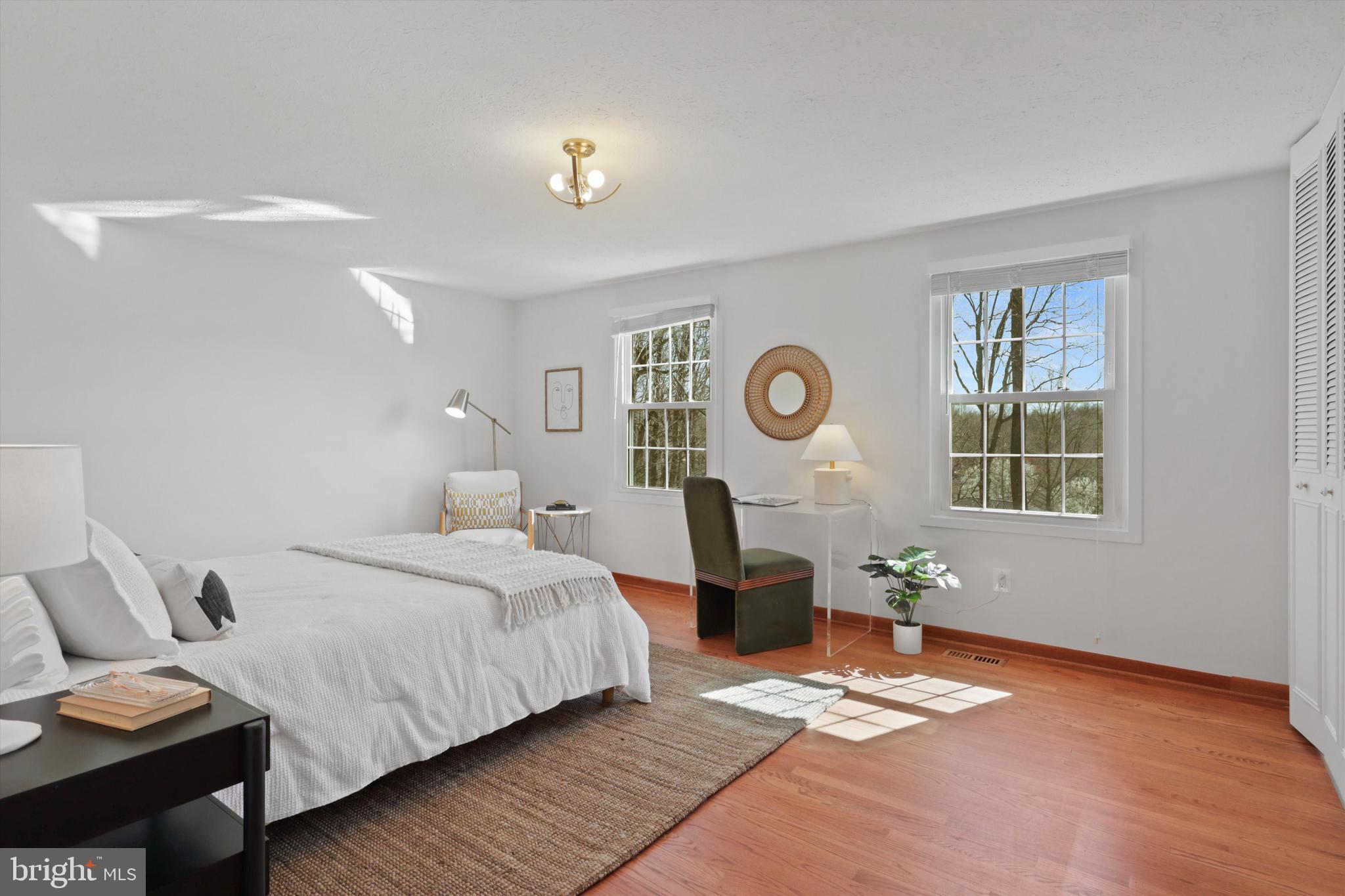 MIDDLE VALLEY - Residential