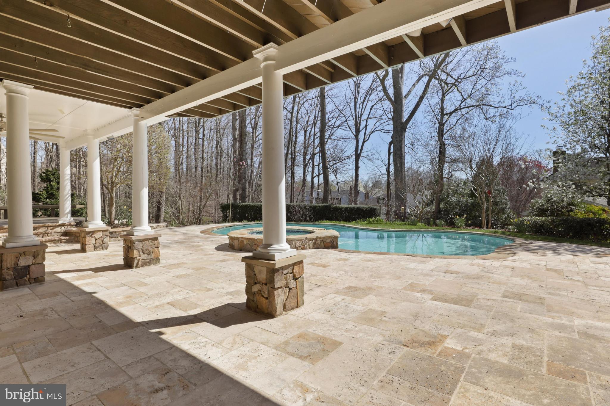 MIDDLE VALLEY - Residential