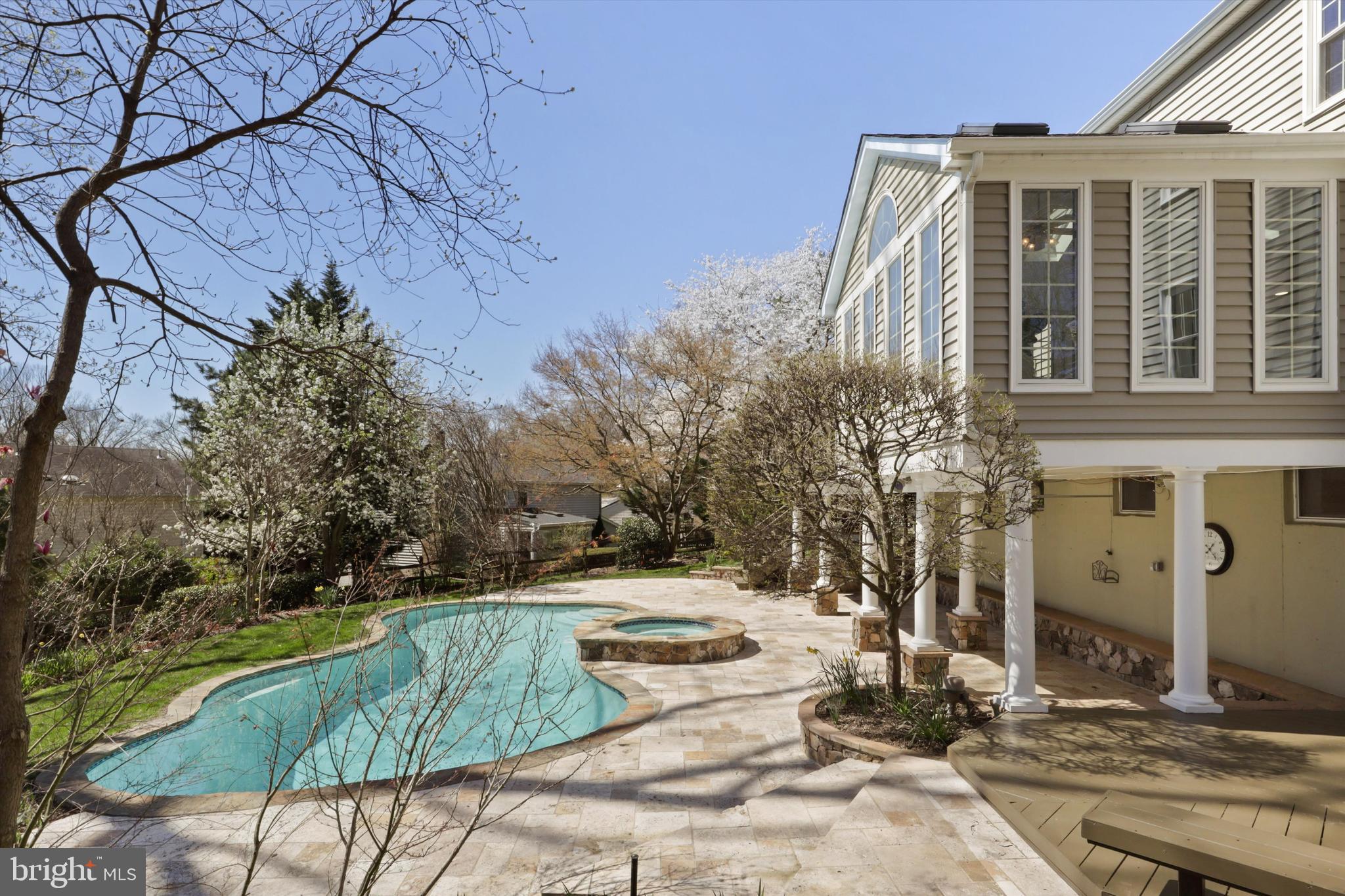 MIDDLE VALLEY - Residential