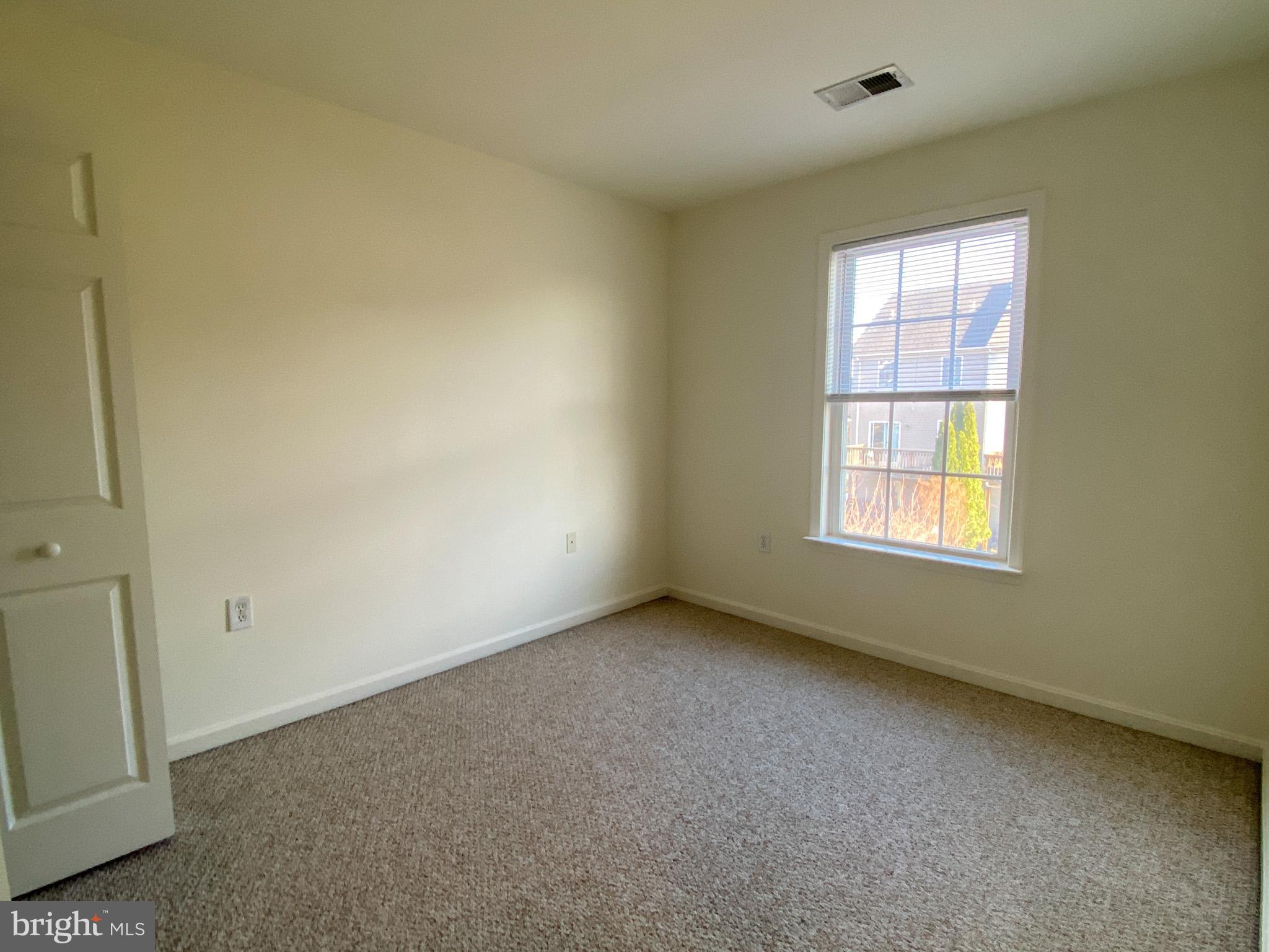 HAMMONDS MILL - Residential Lease