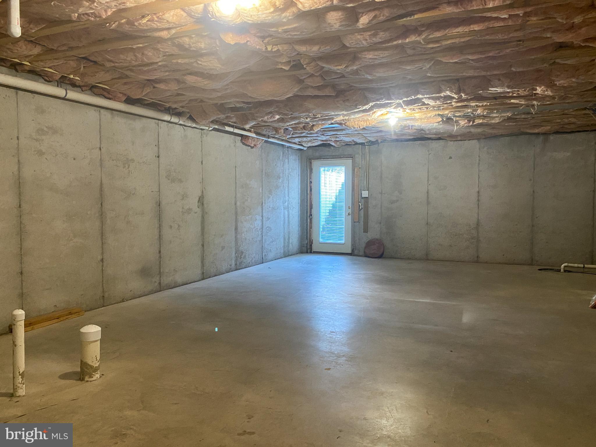 HAMMONDS MILL - Residential Lease