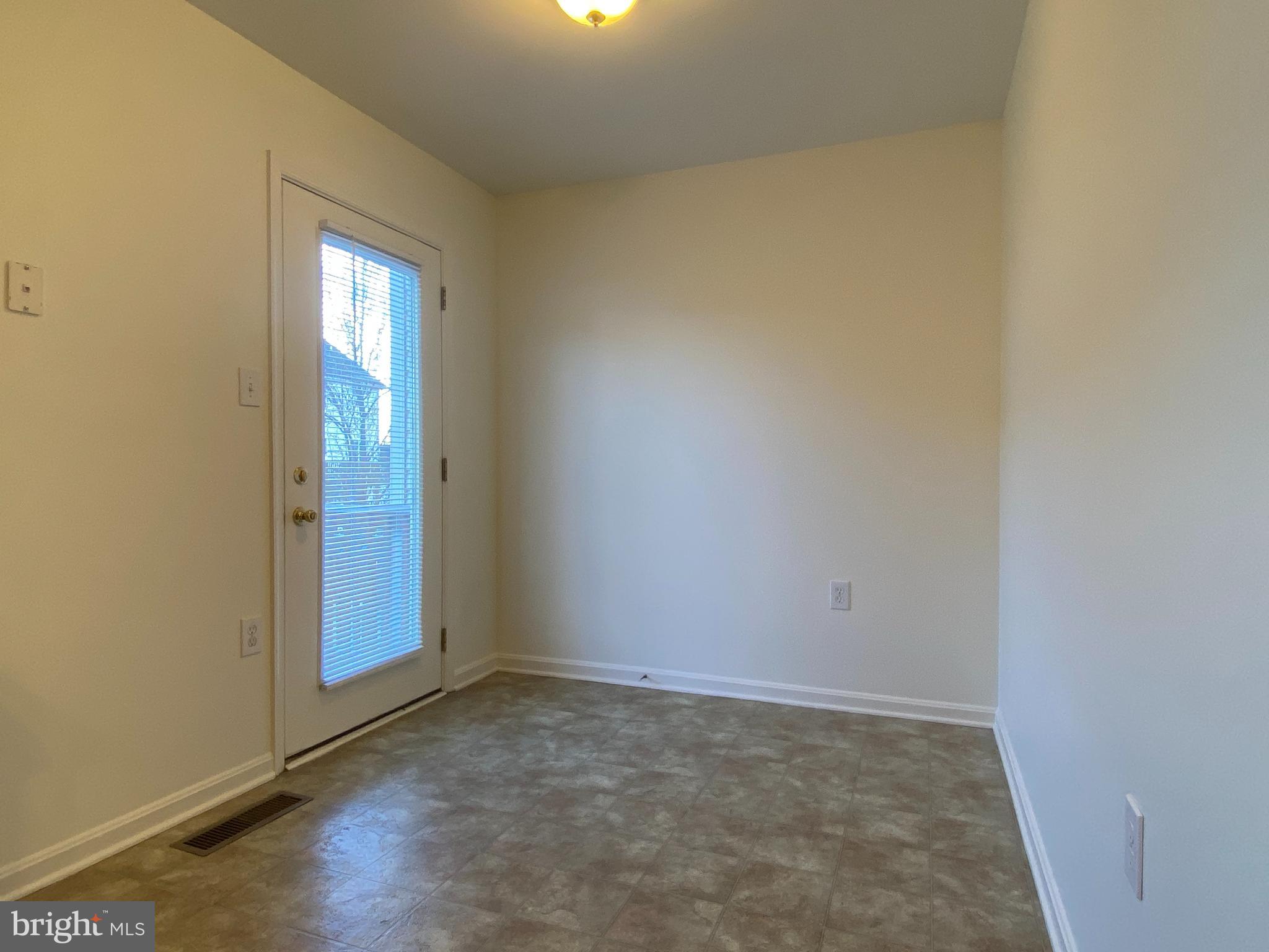 HAMMONDS MILL - Residential Lease