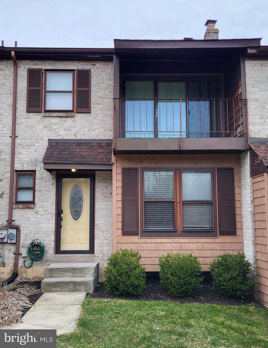Single Home, in the Village of Valleybrook. Three Bedrooms, 1 ½ Bath, Living Room, Dining room, Kitchen, Full Basement.  Enter the foyer, to the left is the Powder Room and to the right is the Carpeted Dining Room. The Kitchen can be accessed through the Dining Room and the Hall. The Large Carpeted Living Room has a sliding door to access the back yard. All Bedrooms are Carpeted and have Ceiling Fans. One Bedroom has a sliding door that opens to a Balcony. The large Bathroom has a Bathtub-Shower and Tile floor. Amenities: Refrigerator, Electric Stove/Oven, Dishwasher, Garbage Disposal. Washer, Dryer, Central Air, Oil Heat, Electric Hot Water. The Play area and Clubhouse with pools are a short walk from this home. No Smoking, Pets allowed on a Case by Case Basis, Number Limited. Application Fee is $50 per adult. 
All monies are to be in certified funds and are due prior to occupation. Requirements include first and last month's rent plus a security deposit equal to one month’s rent. All Applicants - occupants 18 years and older must fill out applications and pass credit check with good credit as well as criminal background and eviction check. Tenants are required to show proof of Renters Insurance.