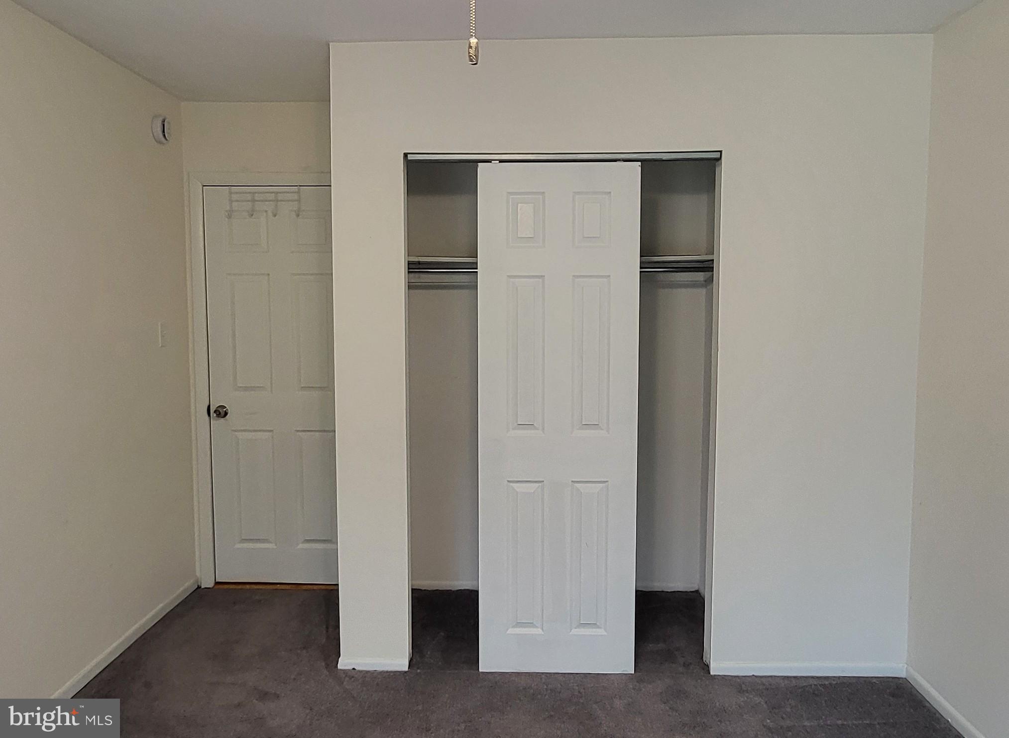 VALLEYBROOK - Residential Lease