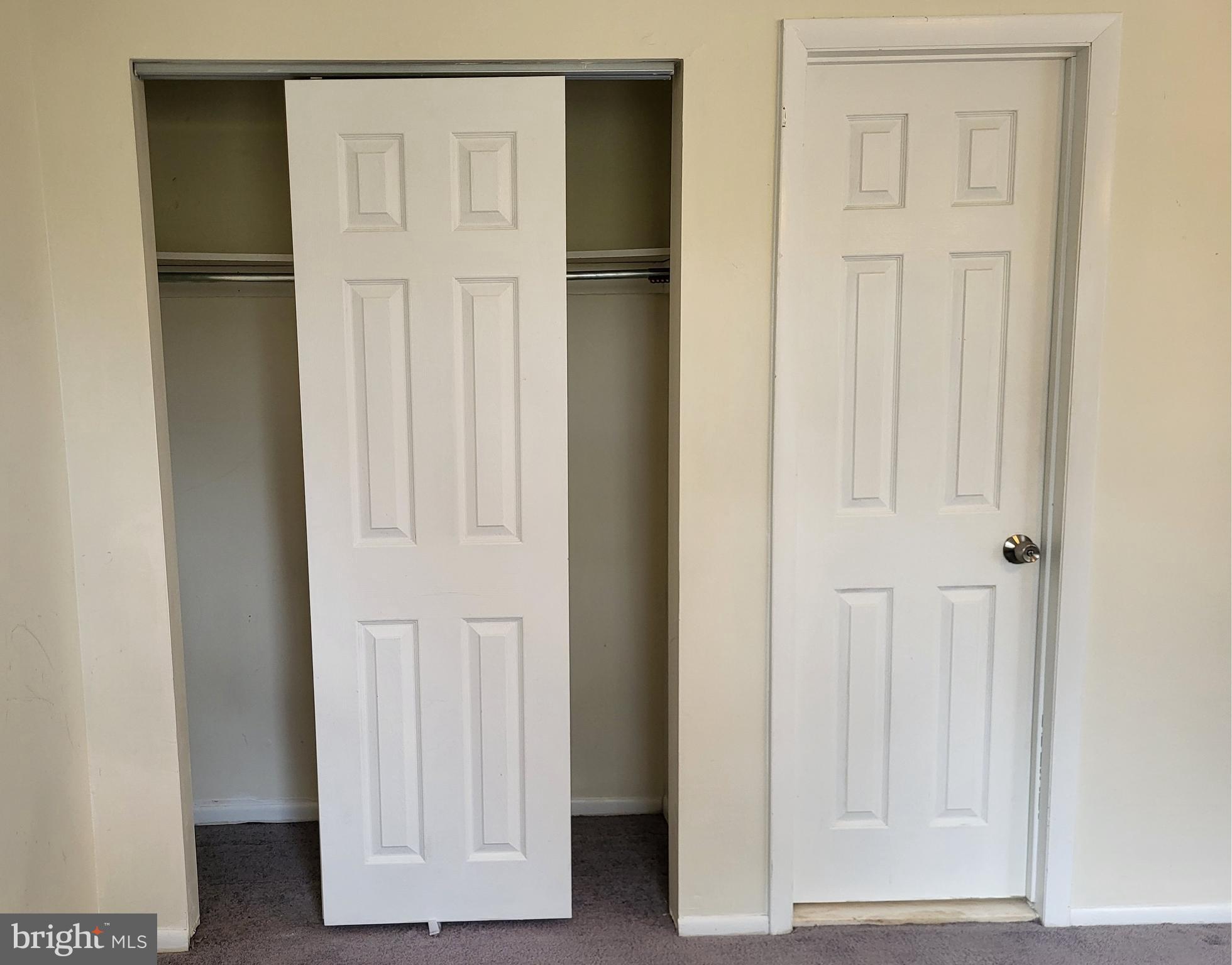 VALLEYBROOK - Residential Lease