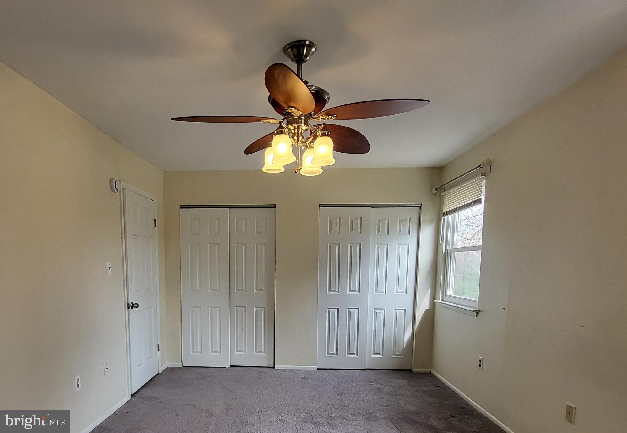 VALLEYBROOK - Residential Lease