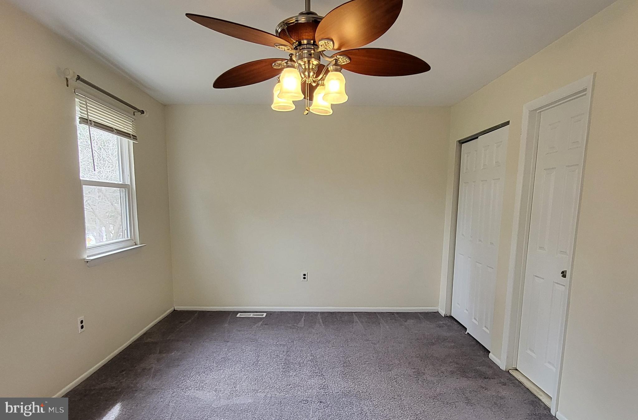 VALLEYBROOK - Residential Lease