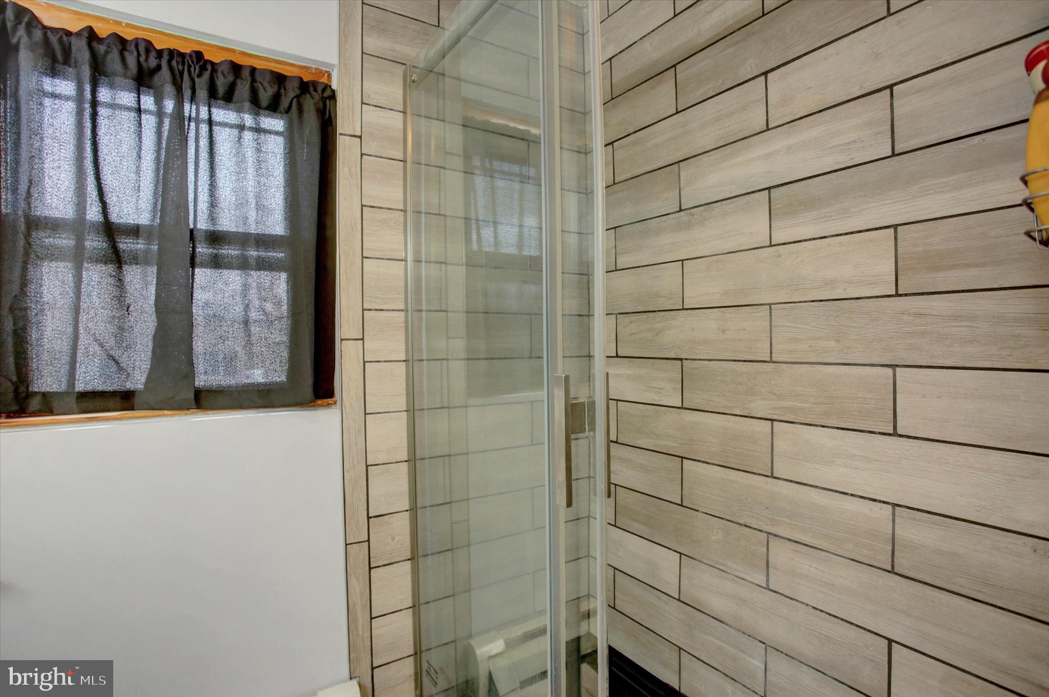 FAYETTEVILLE - Residential