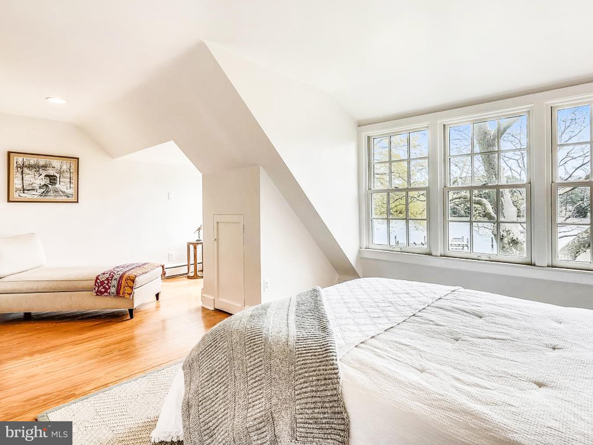 EASTON - Residential