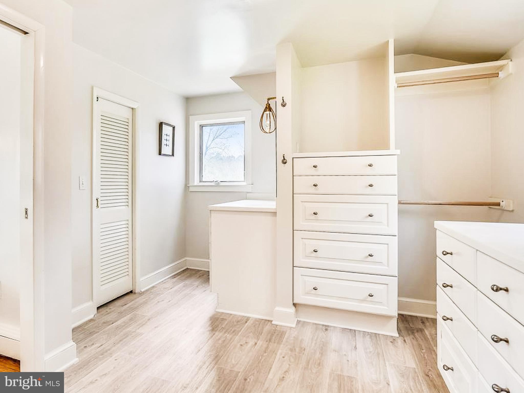 EASTON - Residential