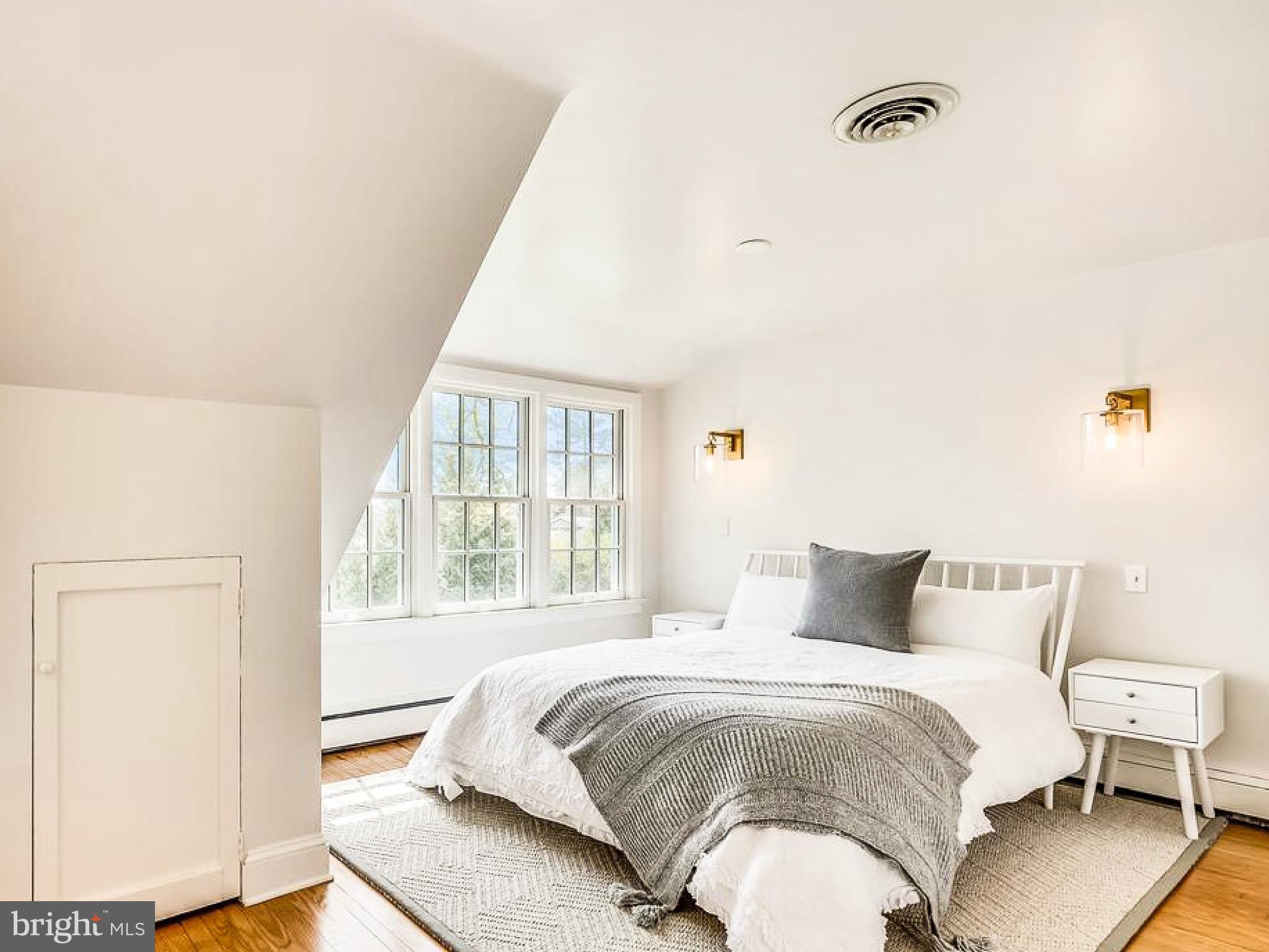 EASTON - Residential