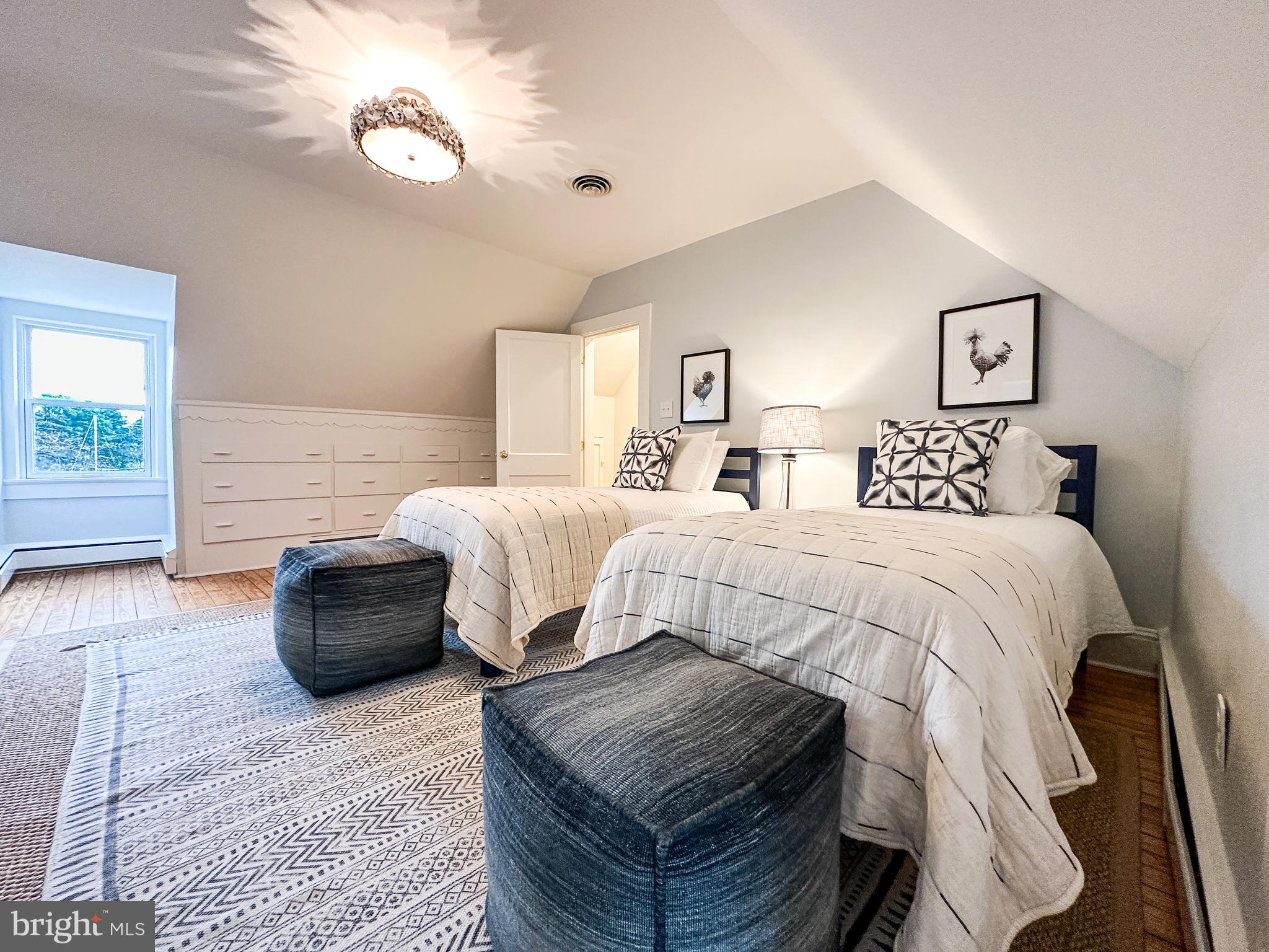 EASTON - Residential